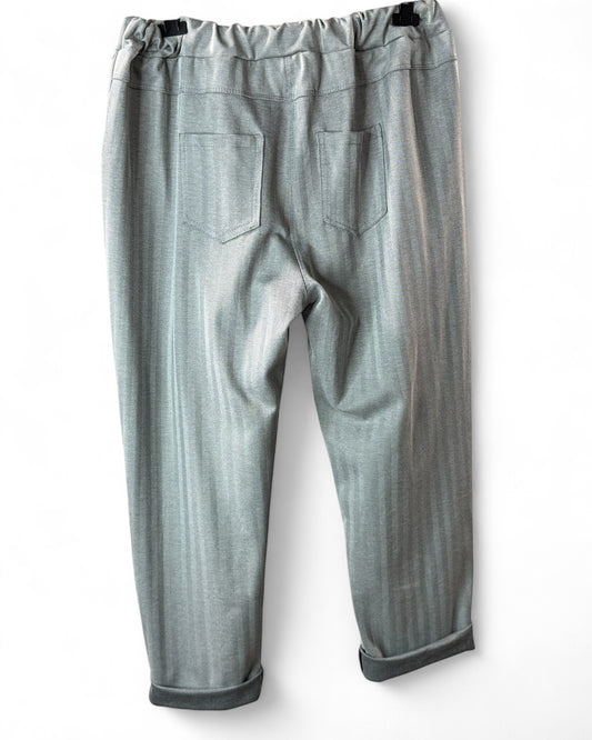 REMENBER - PANTALON GRIS A CHEVRONS JUSQU'A LA TAILLE 52/54