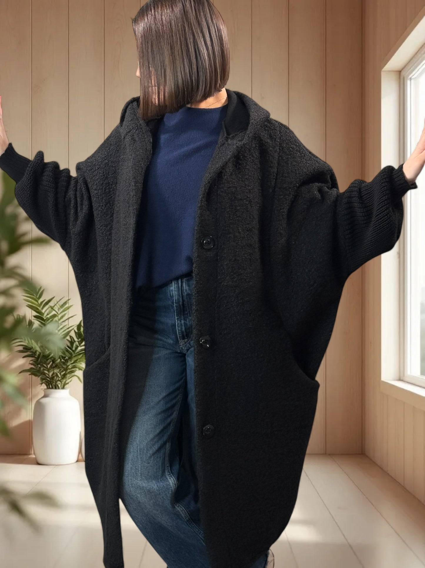 VIRGINIE - MANTEAU OVERSIZE NOIR A CAPUCHE JUSQU'A LA TAILLE 54