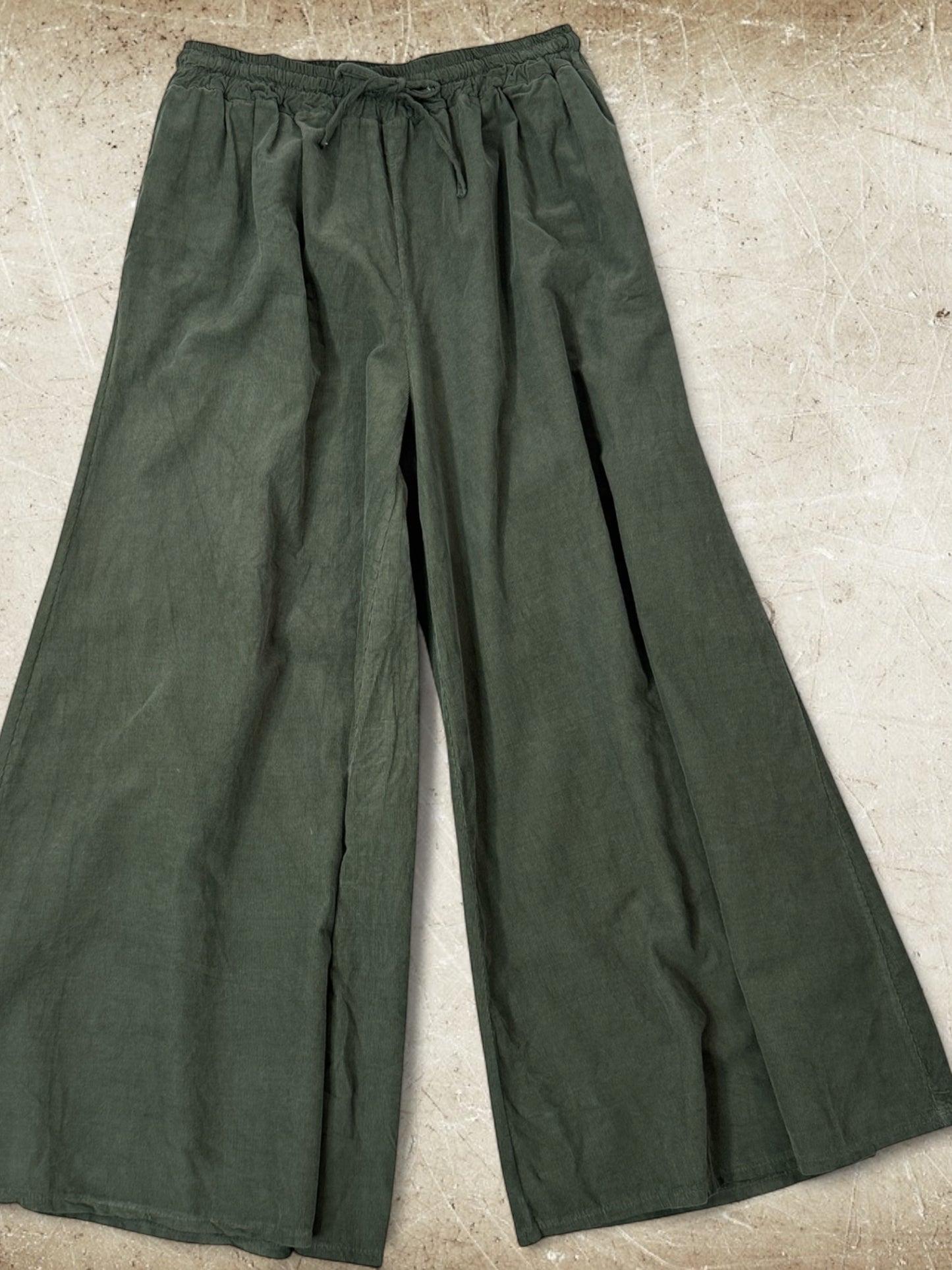 SERGIO - PANTALON AMPLE EN VELOURS MILLERAIES KAKI TAILLE 46/48 A 52