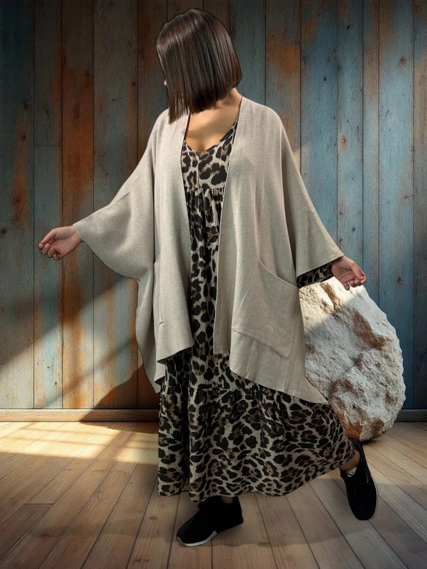 ANOUSHKA - ROBE LEOPARD BEIGE JUSQU'A LA TAILLE 56