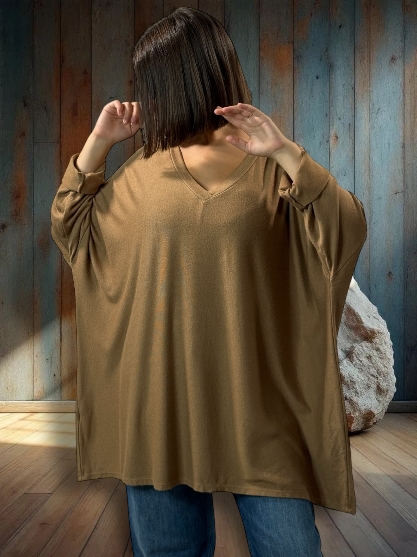OSCAR - PULL OVERSIZE CAMEL EN MAILLE FLUIDE JUSQU'A LA TAILLE 56