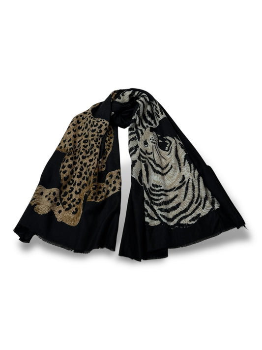 GRANDE ECHARPE A MOTIF ANIMALIER
