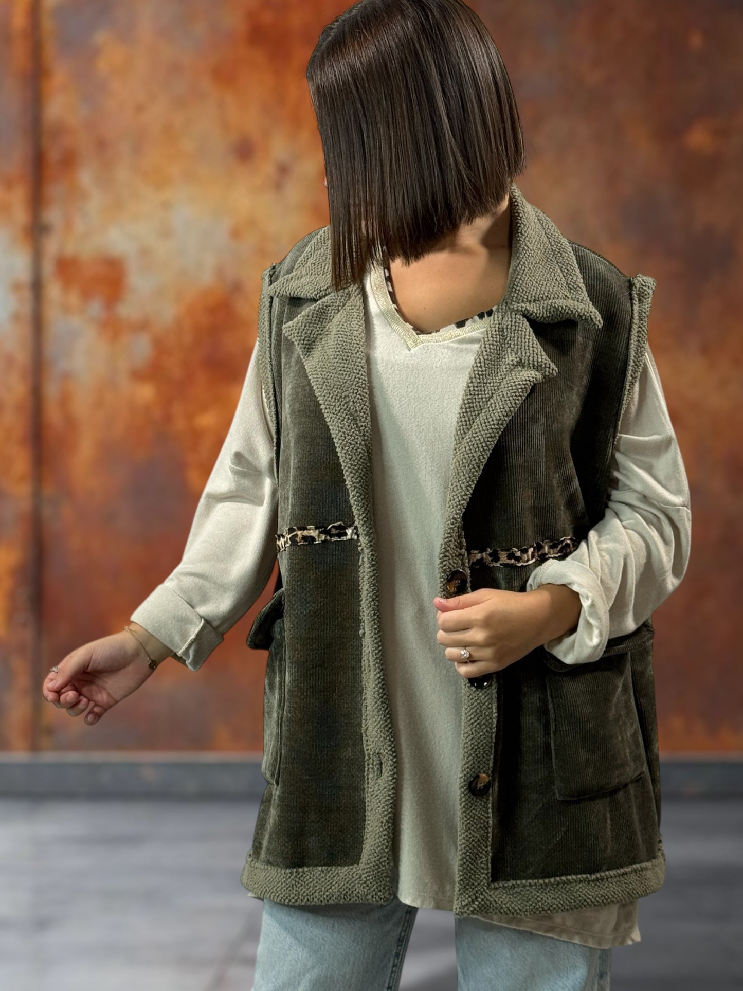 MARINO - GILET EN VELOURS KAKI TAILLE 46/48 A 56