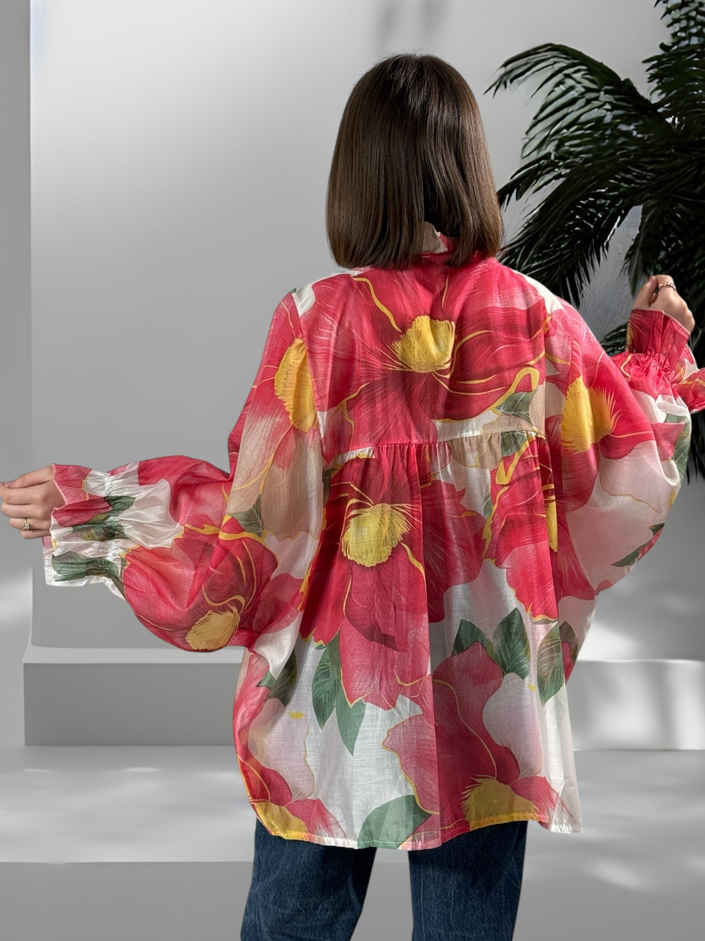 MARJORIE - BLOUSE FLEUR ROUGE OVERSIZE JUSQU'A LA TAILLE 54
