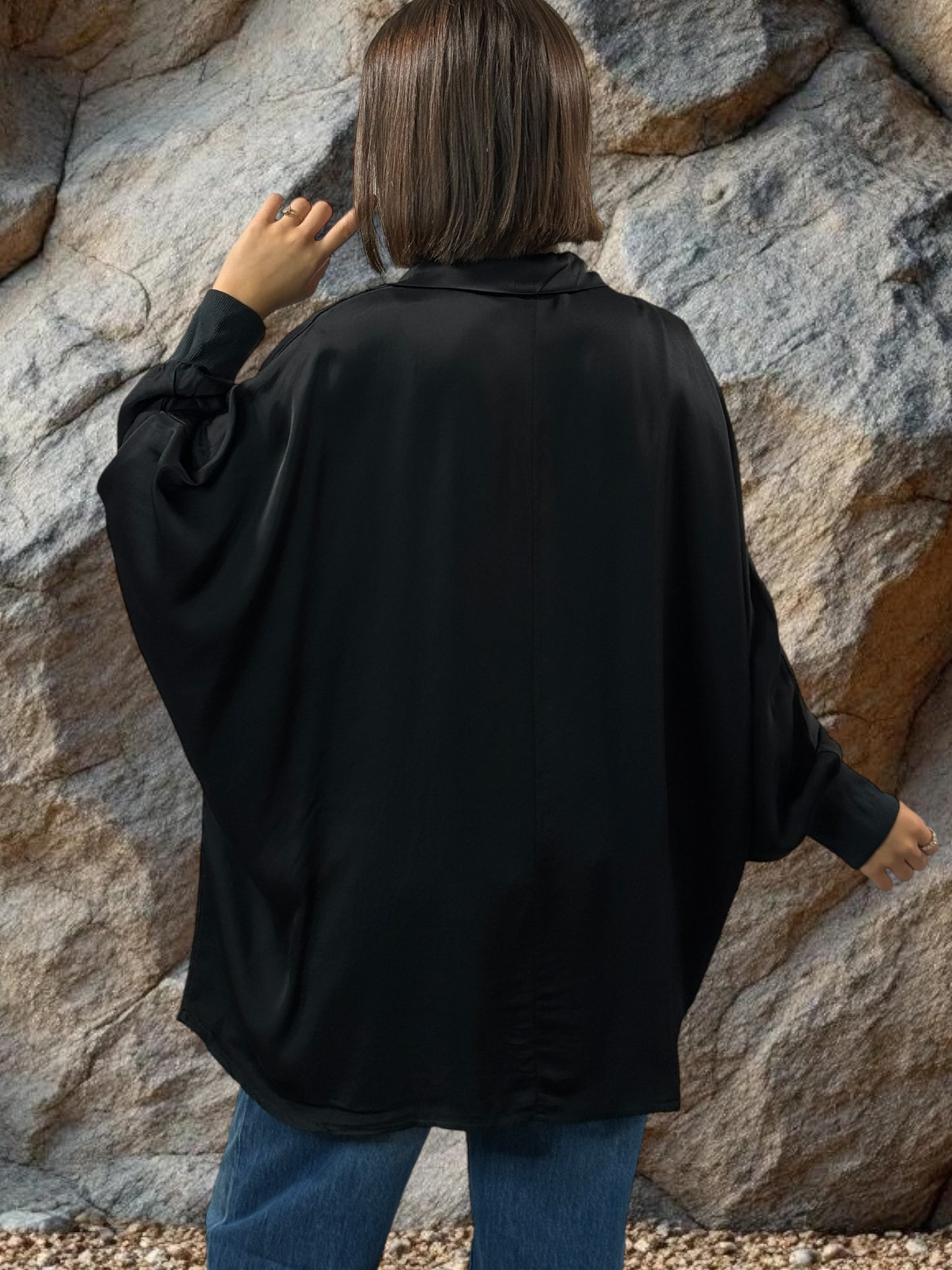 MONICA - TUNIQUE NOIRE OVERSIZE ASPECT SOIE JUSQU'A LA TAILLE 56