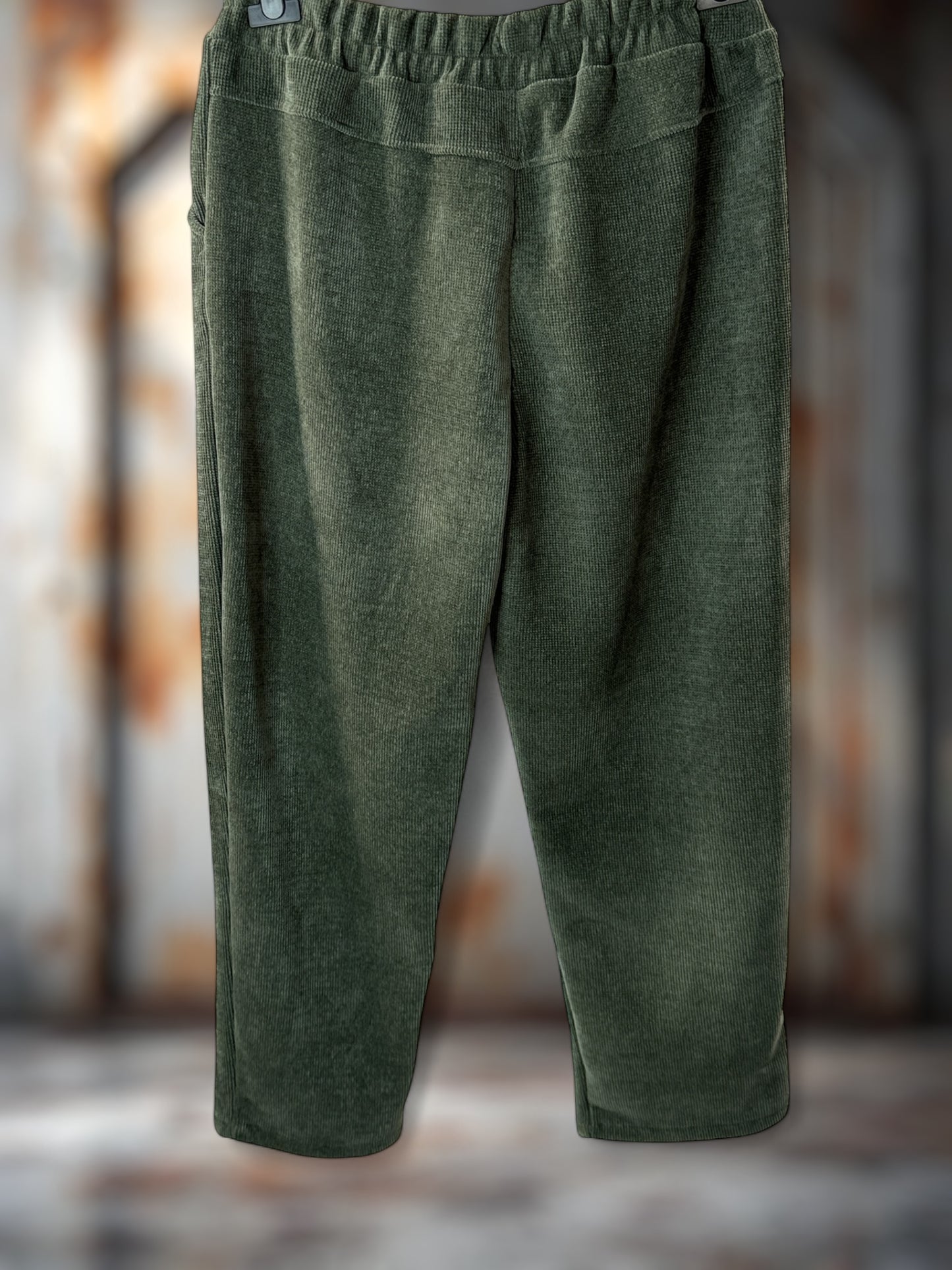 LEON - PANTALON EN VELOURS KAKI TAILLE 44 A 50/52
