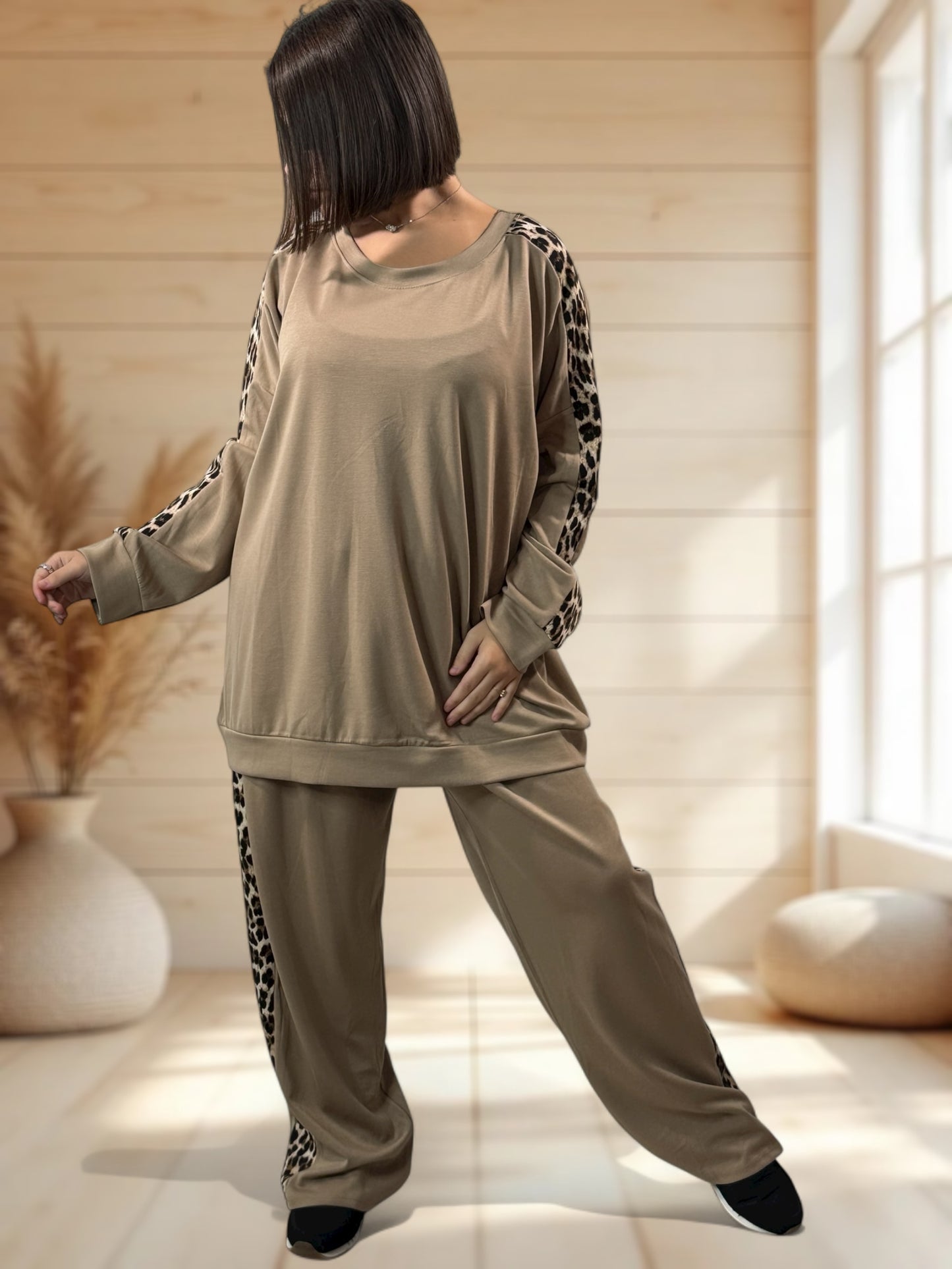 LEONARDO - ENSEMBLE BEIGE BANDE LEOPARD JUSQU'A LA TAILLE 52/54