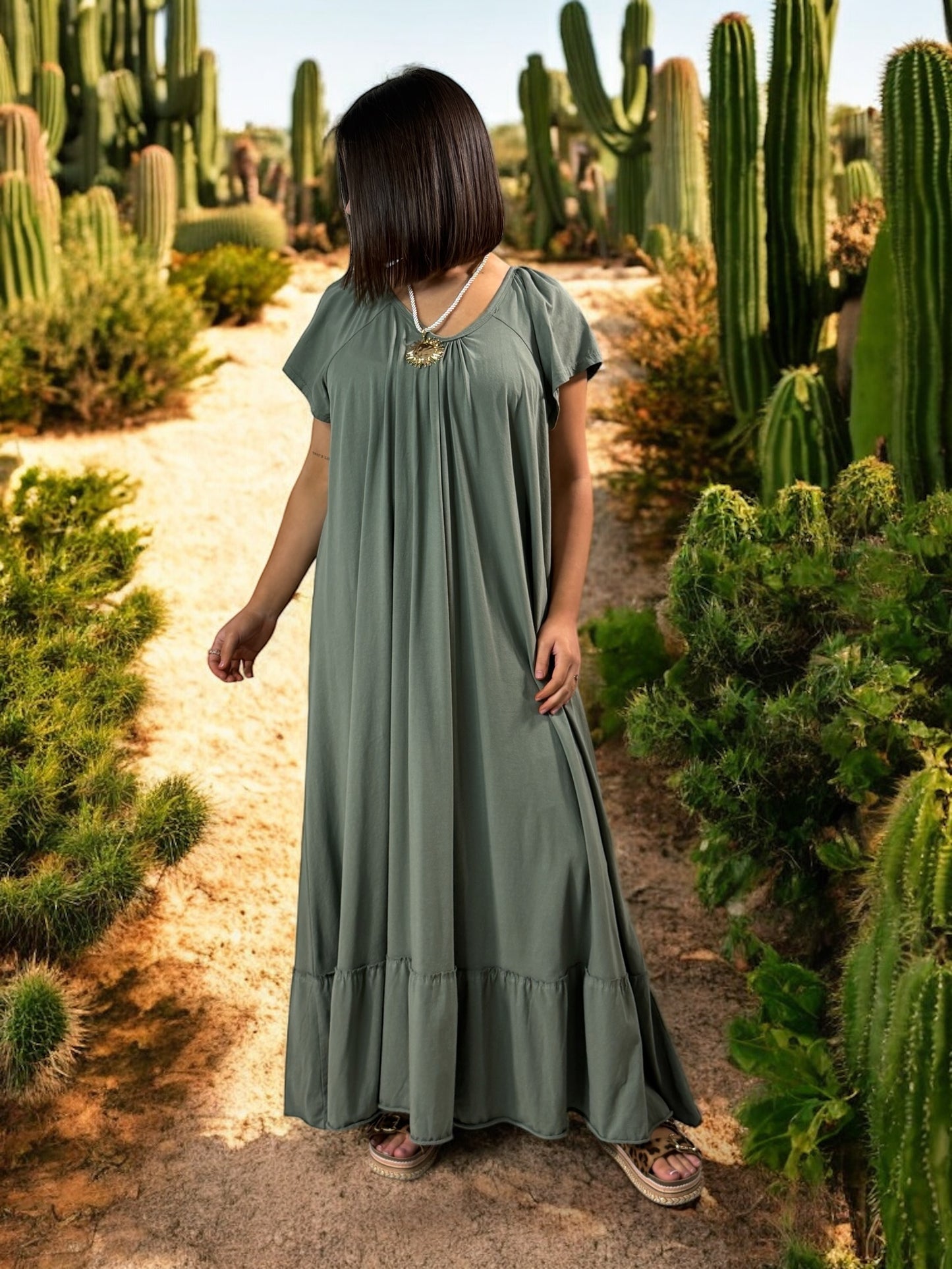 ANTIBES - ROBE LONGUE OVERSIZE KAKI JUSQU'A LA TAILLE 56