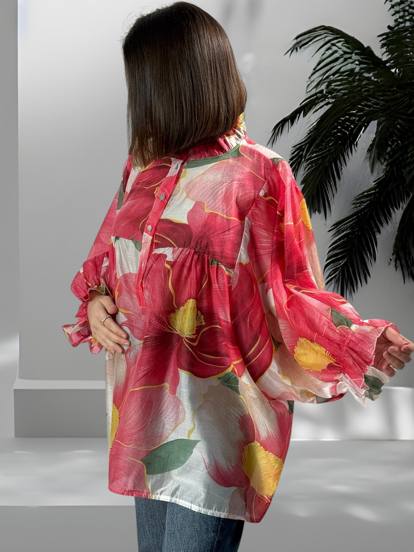 MARJORIE - BLOUSE FLEUR ROUGE OVERSIZE JUSQU'A LA TAILLE 54