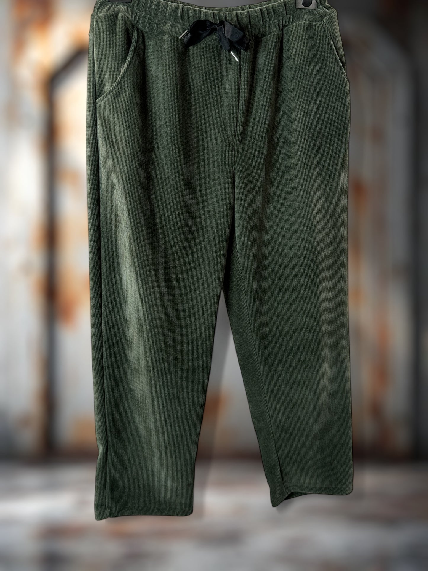 LEON - PANTALON EN VELOURS KAKI TAILLE 44 A 50/52