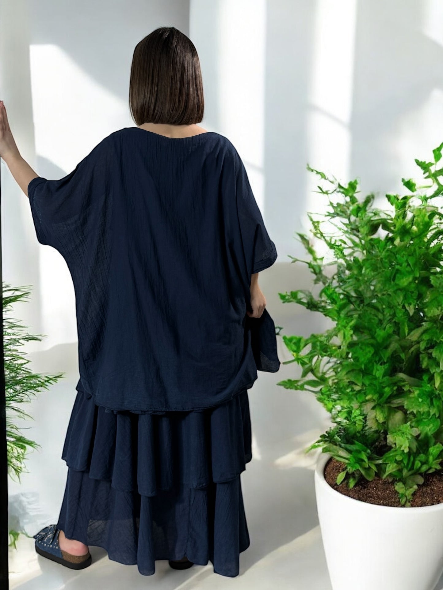 ADRIANA - ROBE MARINE A VOLANT JUSQU'A LA TAILLE 50