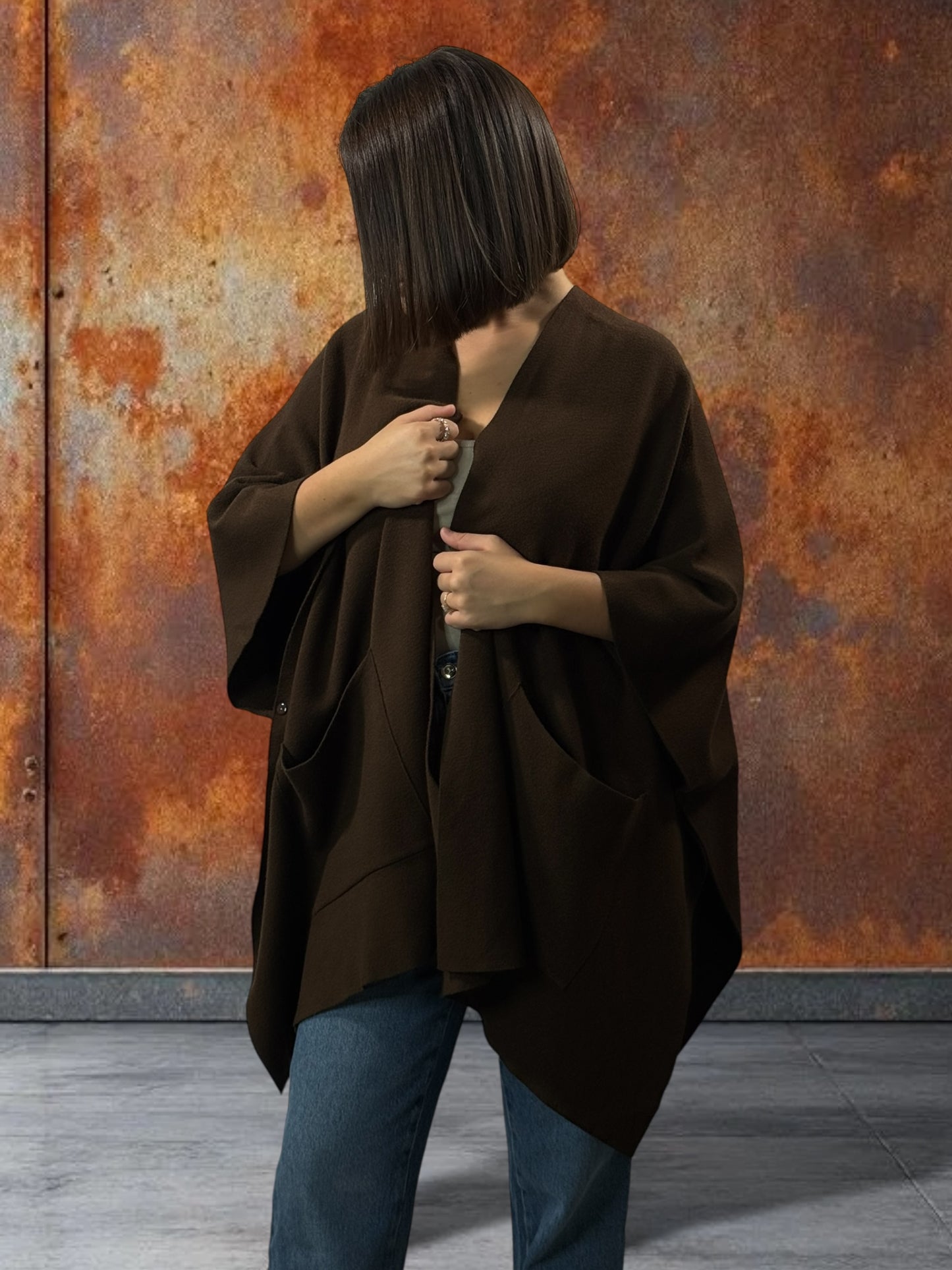 ADRIANA -GILET PONCHO MARRON EN MAILLE JUSQU'A LA TAILLE 60