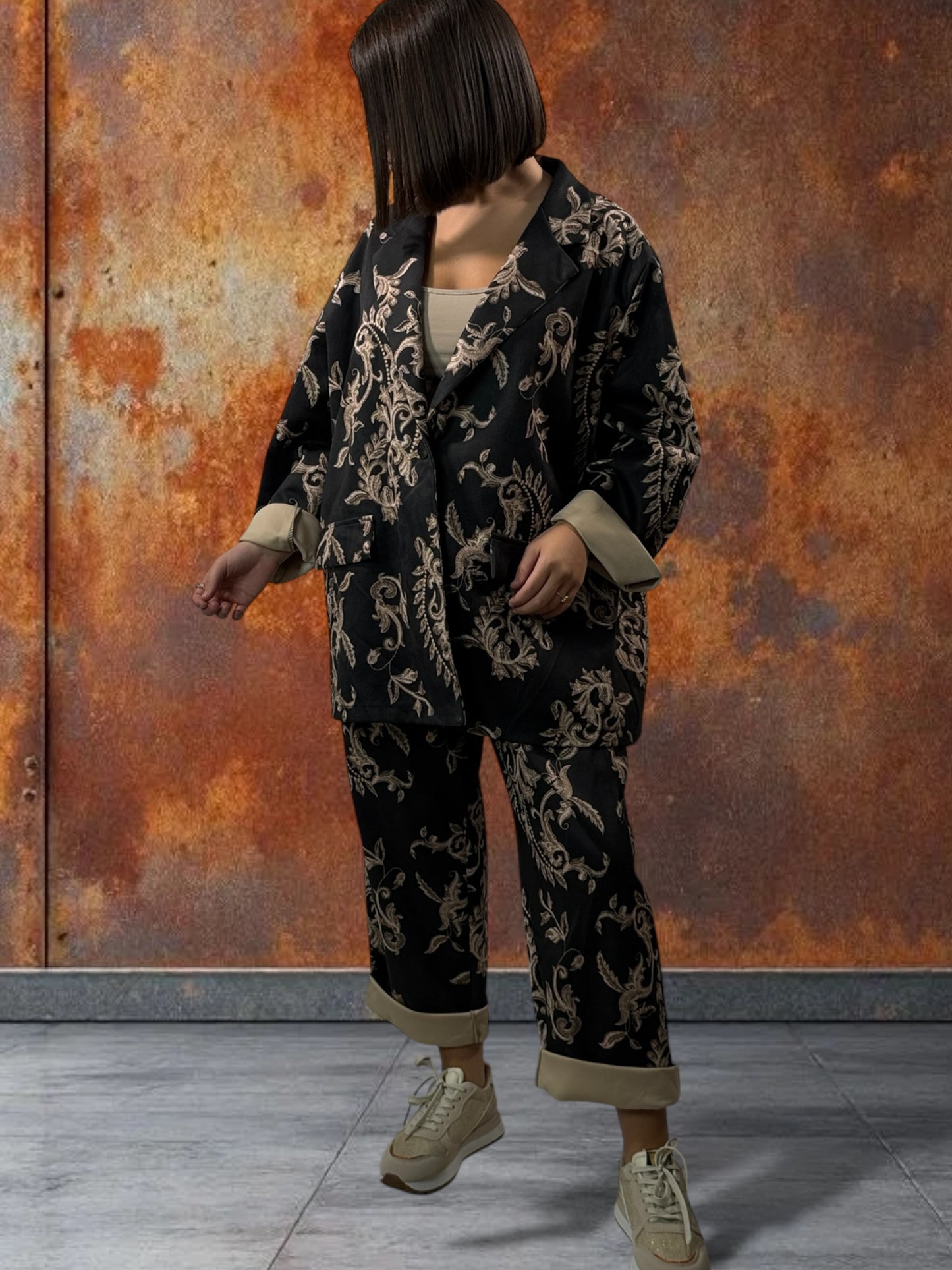 ALYSON - BLAZER NOIR A MOTIF EN SUEDINE JUSQU'A LA TAILLE 52