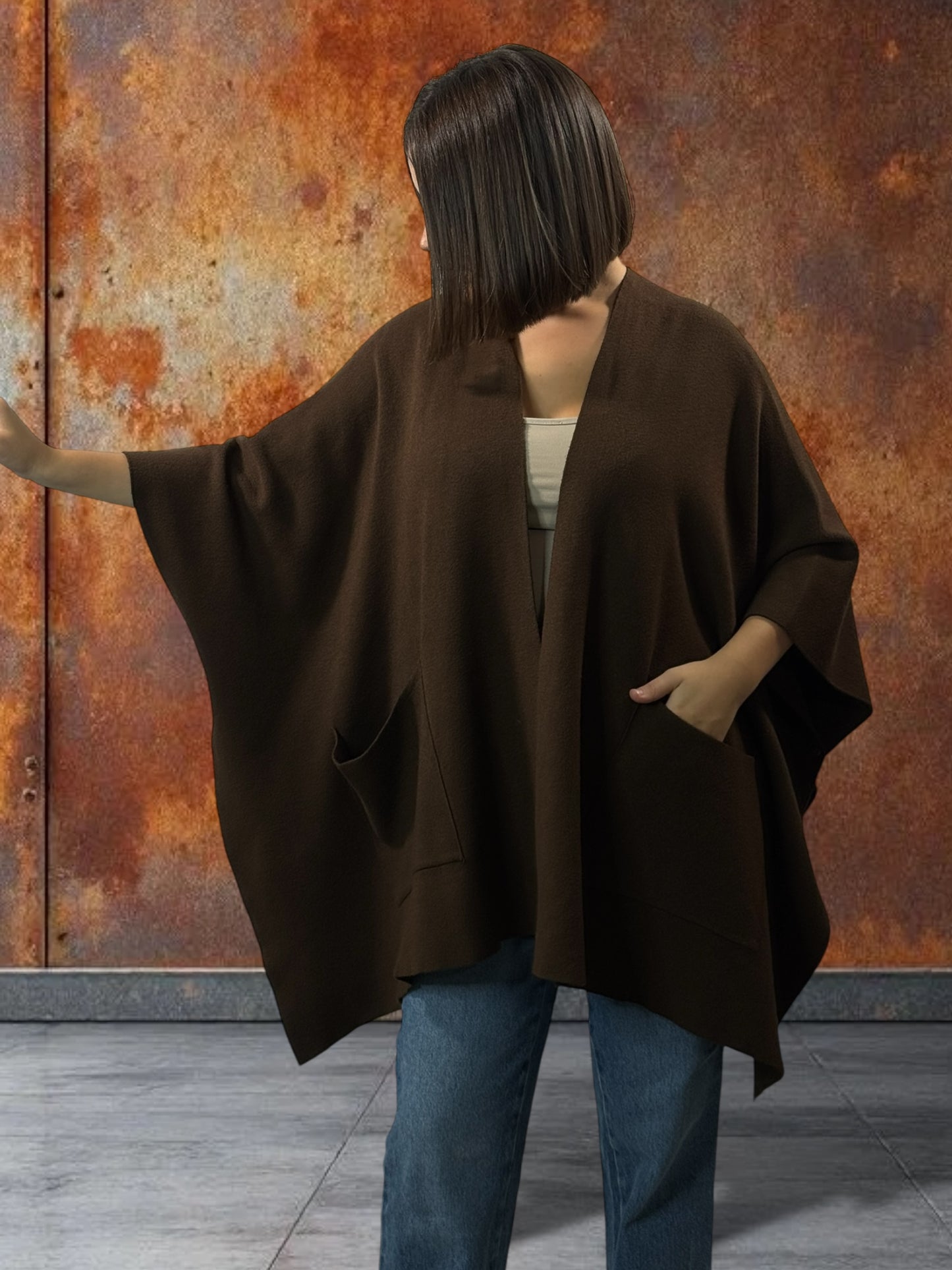 ADRIANA -GILET PONCHO MARRON EN MAILLE JUSQU'A LA TAILLE 60