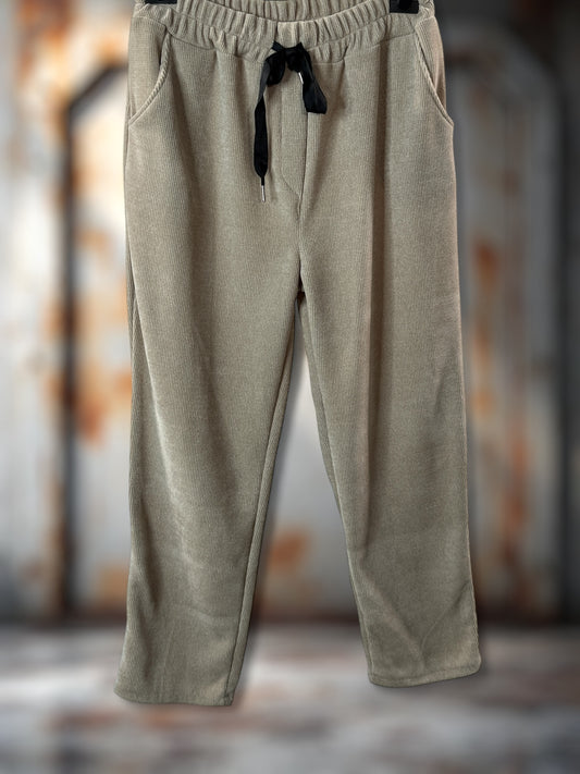 LEON - PANTALON EN VELOURS BEIGE TAILLE 44 A 50/52
