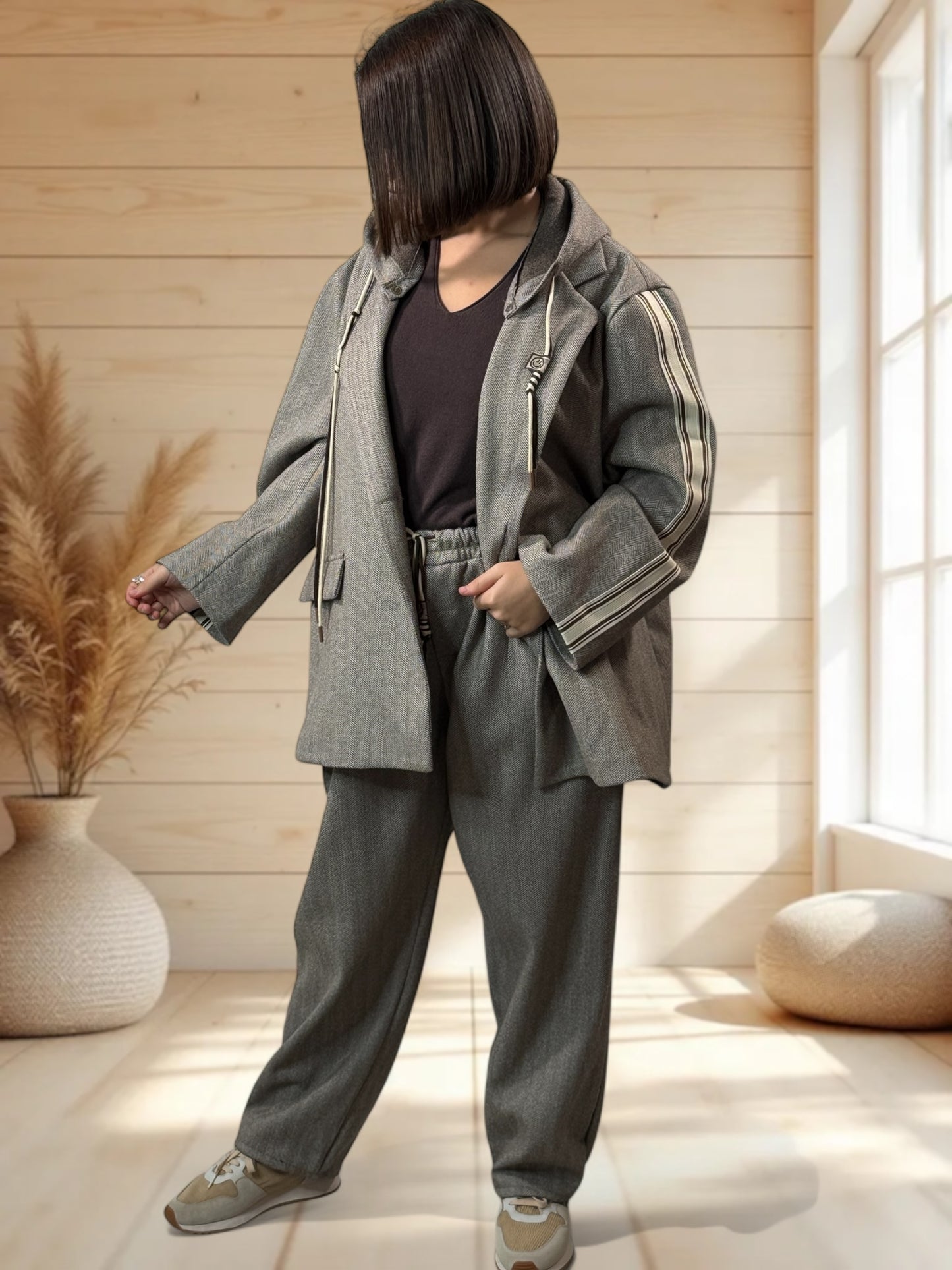 ALEX - PANTALON TAUPE A CHEVRONS JUSQU'A LA TAILLE 52