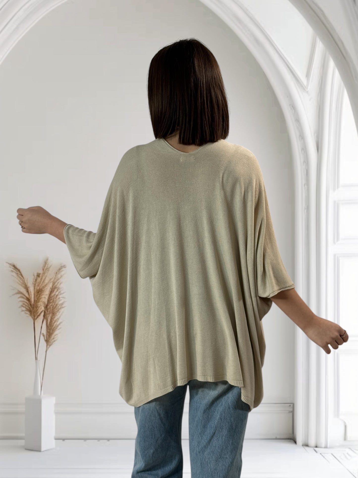 MERINGUE - PULL BEIGE EN MAILLE FLUIDE JUSQU'A LA TAILLE 56/58
