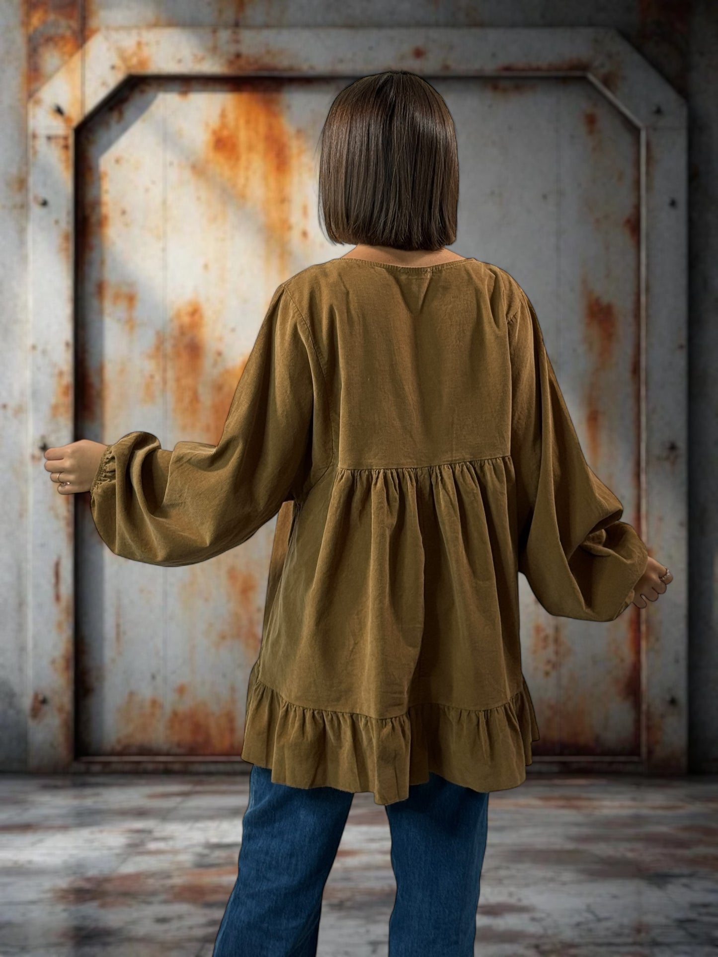 VICTORIA - TUNIQUE CAMEL EN VELOURS MILLERAIES OVERSIZE JUSQU'A LA TAILLE 52