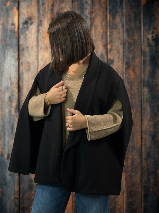 DONATELLA - VESTE CAPE NOIRE JUSQU'A LA TAILLE 50/52