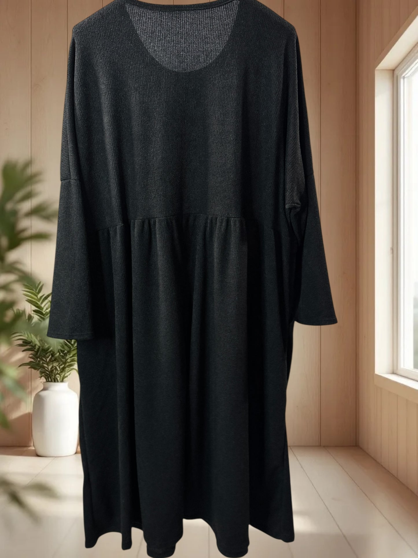 MADELINE - ROBE OVERSIZE NOIRE JUSQU'A LA TAILLE 60
