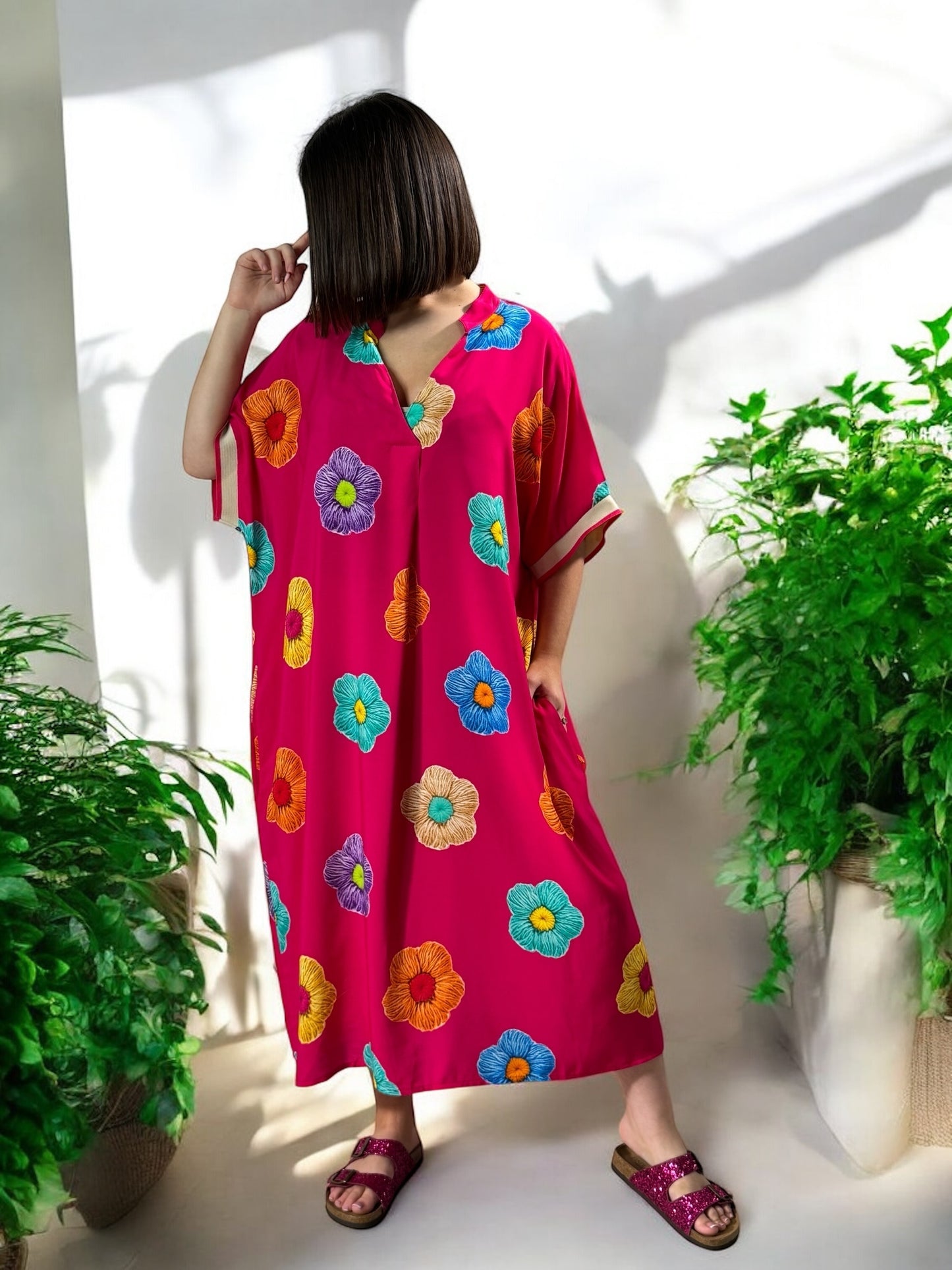 LALY - ROBE OVERSIZE FUCHSIA MOTIF FLEUR JUSQU'A LA TAILLE 54