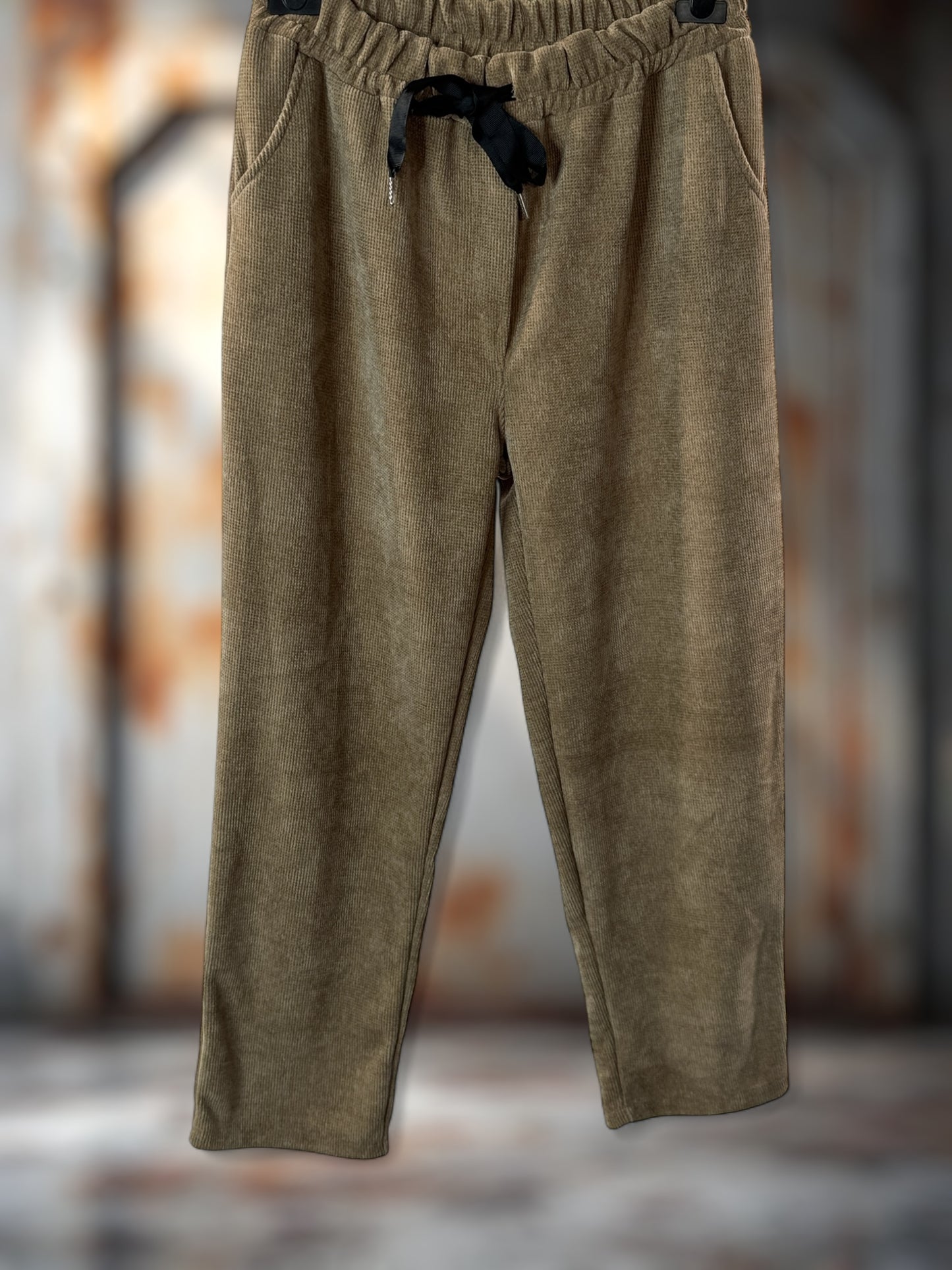 LEON - PANTALON EN VELOURS CAMEL TAILLE 44 A 50/52