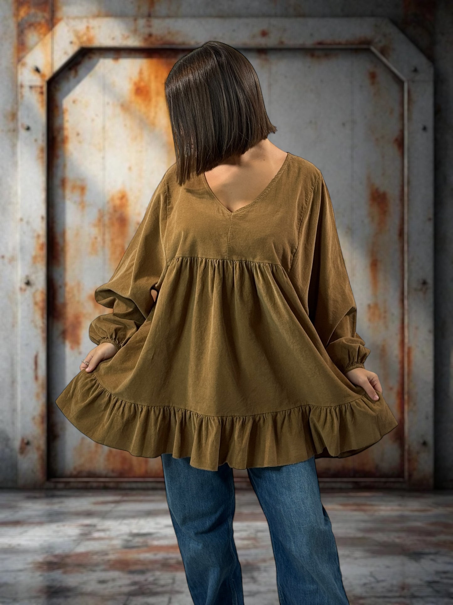 VICTORIA - TUNIQUE CAMEL EN VELOURS MILLERAIES OVERSIZE JUSQU'A LA TAILLE 52