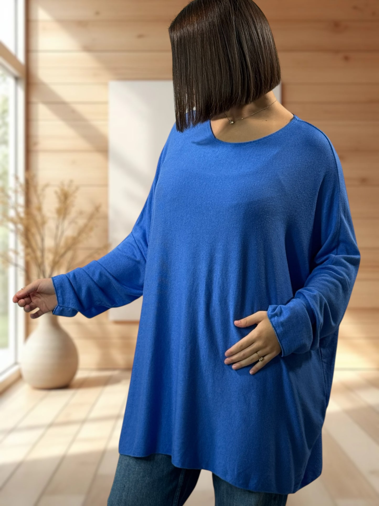 CAPRIO - PULL BLEU EN MAILLE FLUIDE JUSQU'A LA TAILLE 54