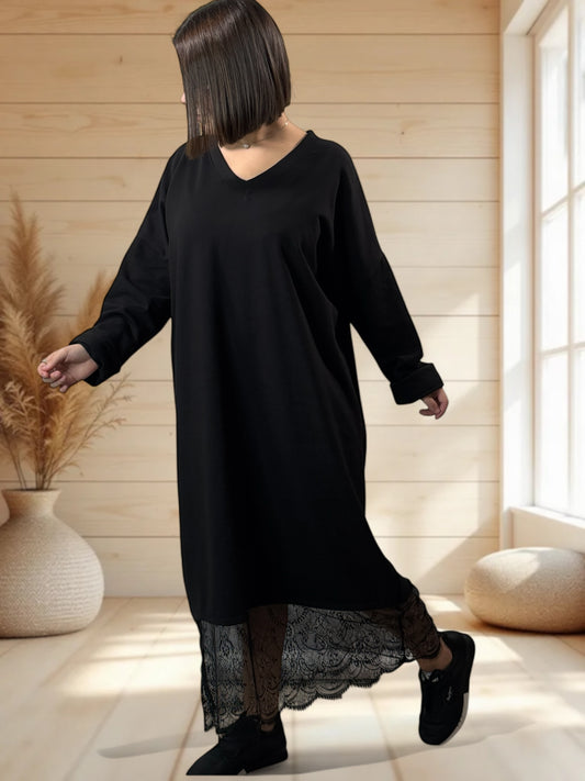 NATALIA - ROBE NOIRE AVEC DENTELLE JUSQU'A LA TAILLE 54