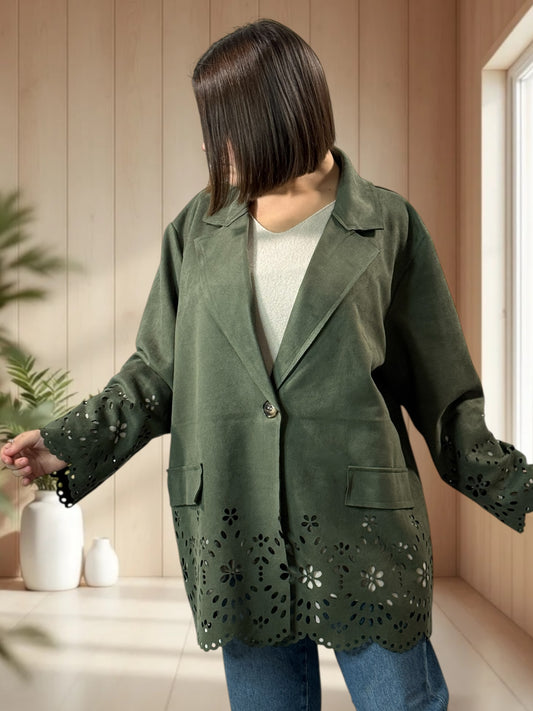 PAMELA - BLAZER KAKI EN SUEDINE DECOUPE DENTELLE JUSQU'A LA TAILLE 52