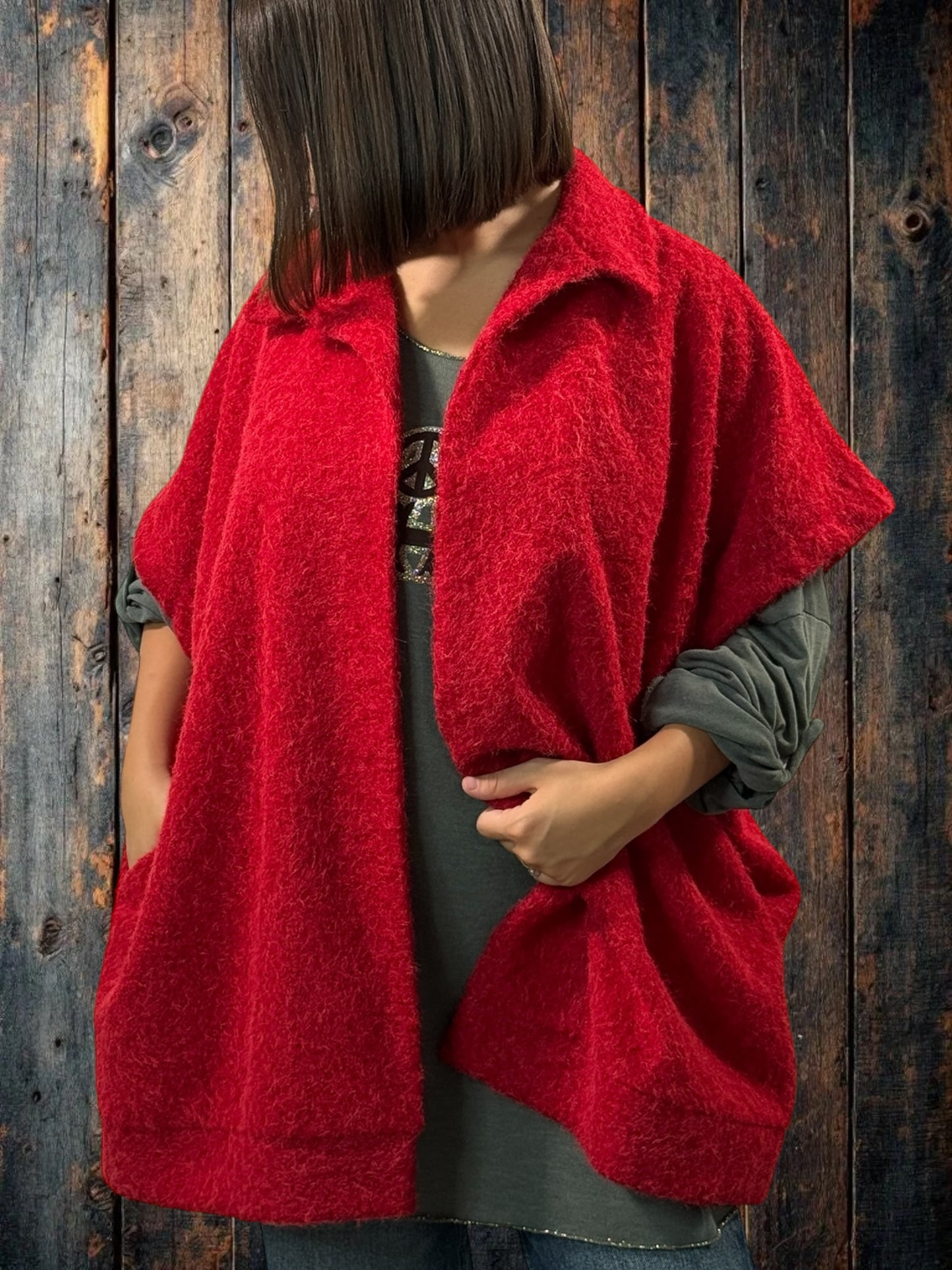 JACK - GILET ROUGE SANS MANCHE AVEC COL JUSQU'A LA TAILLE 54