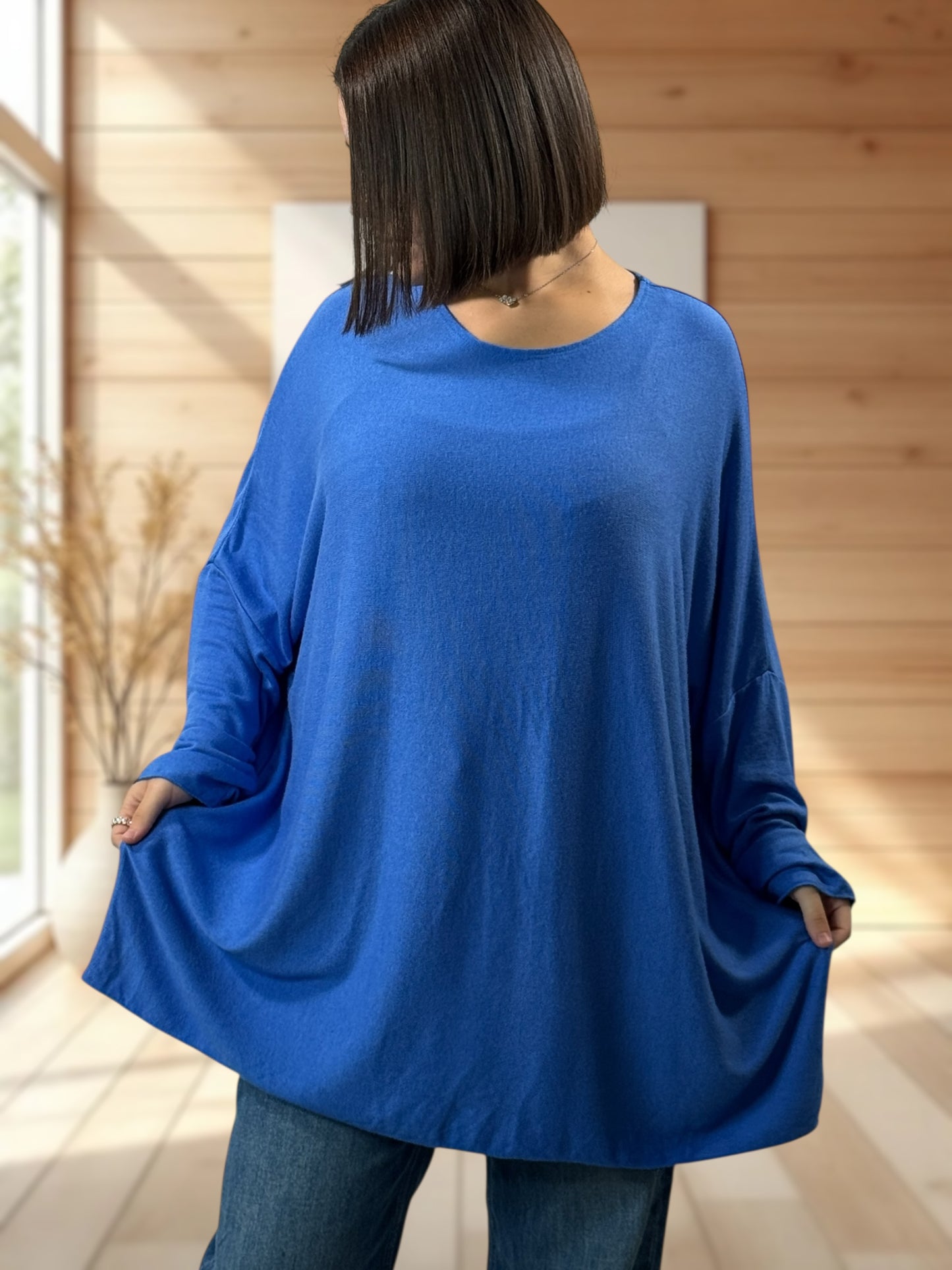 CAPRIO - PULL BLEU EN MAILLE FLUIDE JUSQU'A LA TAILLE 54
