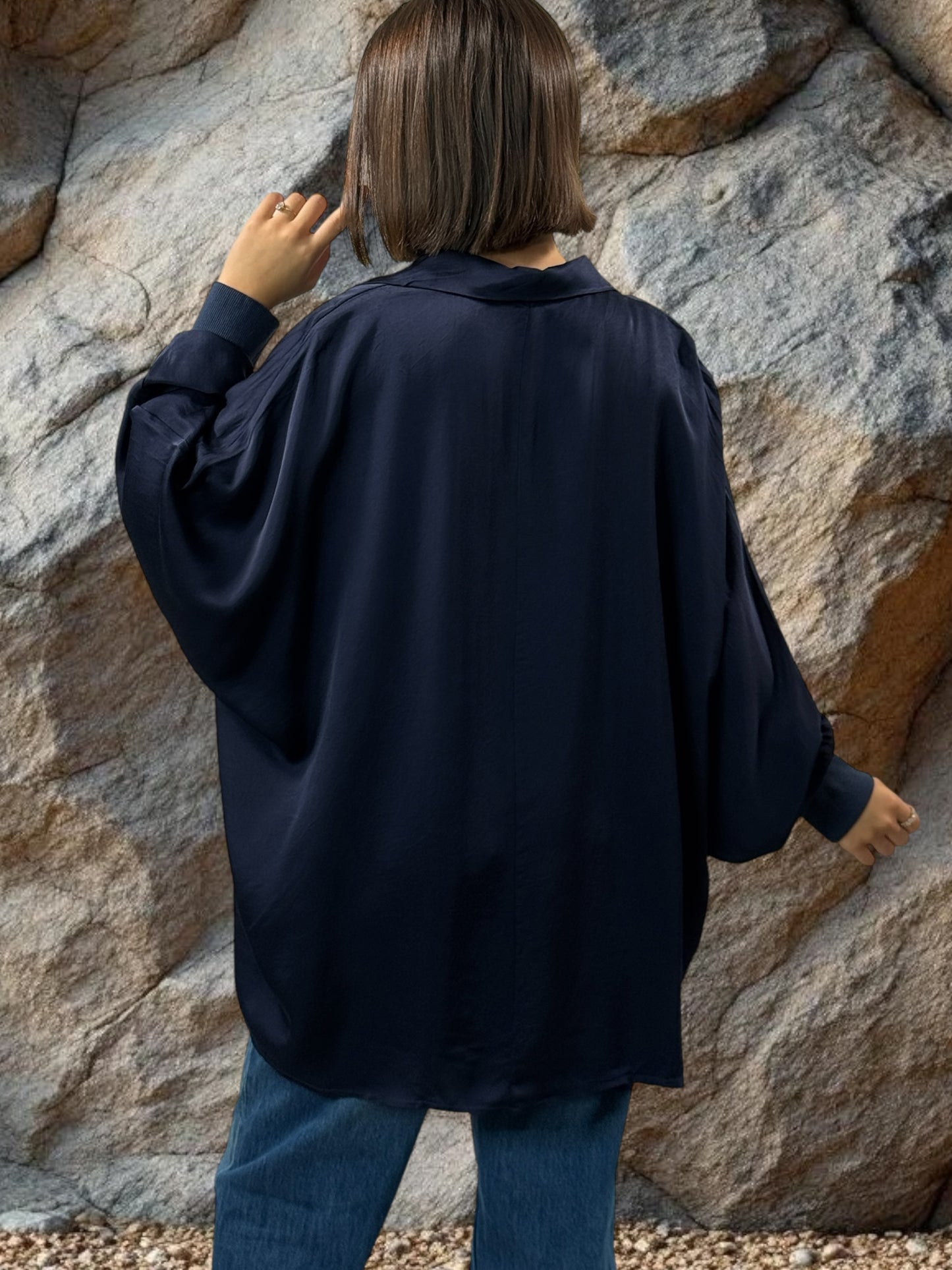 MONICA - TUNIQUE MARINE OVERSIZE ASPECT SOIE JUSQU'A LA TAILLE 56