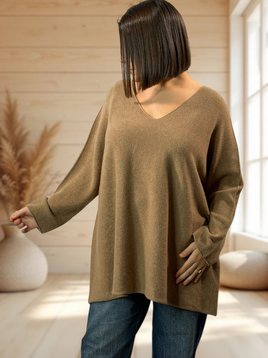 LARA - PULL OVERSIZE CAMEL JUSQU'A LA TAILLE 54