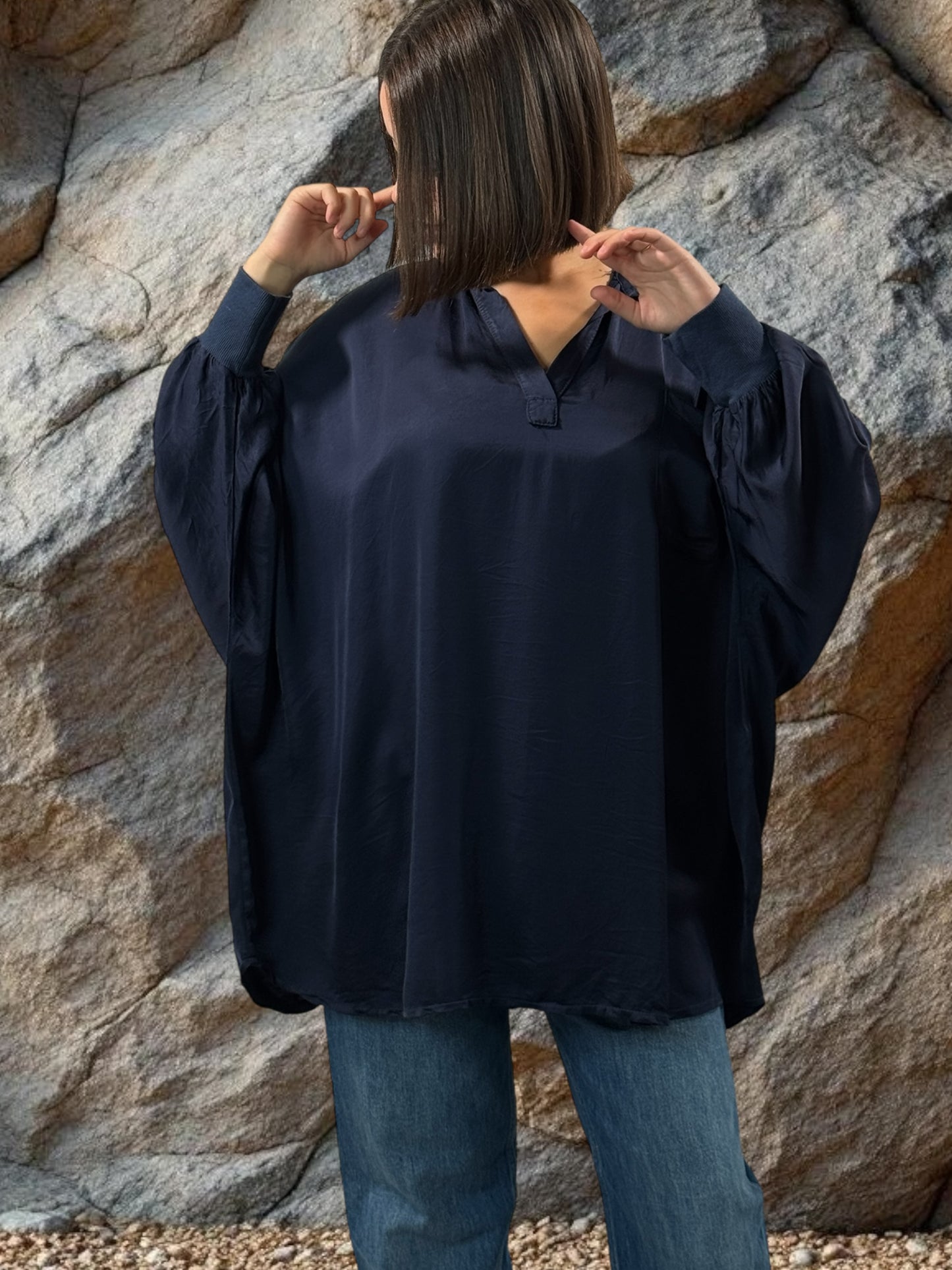 MONICA - TUNIQUE MARINE OVERSIZE ASPECT SOIE JUSQU'A LA TAILLE 56