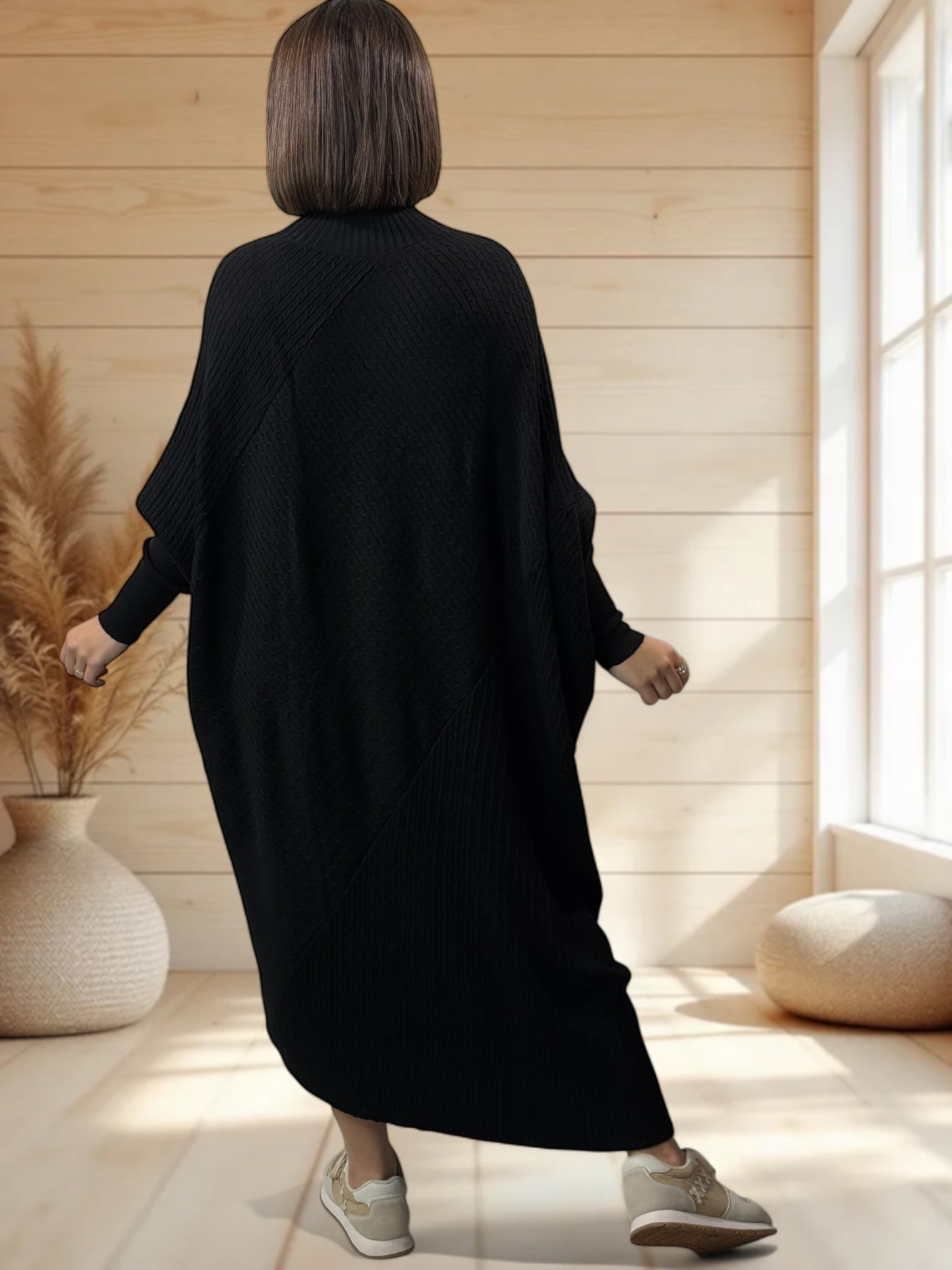 BETTINA - ROBE NOIRE OVERSIZE EN MAILLE JUSQU'A LA TAILLE 56
