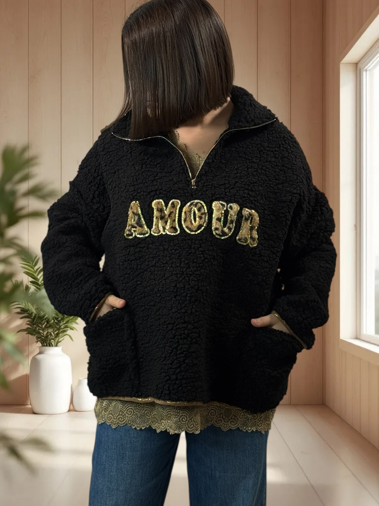 DOUDOU - PULL OVERSIZE NOIR LOGO AMOUR LEOPARD JUSQU'A LA TAILLE 48
