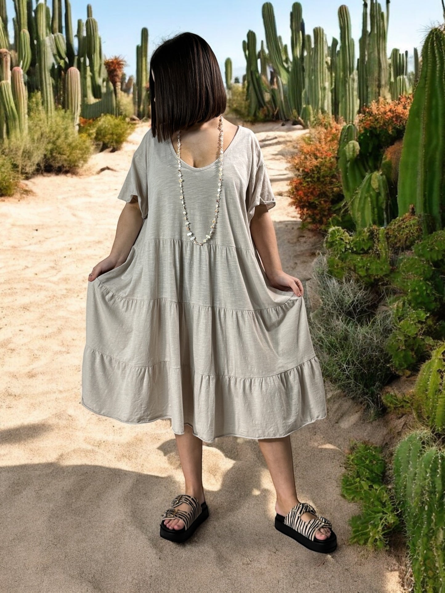 ELSA - ROBE BEIGE OVERSIZE JUSQU'A LA TAILLE 56