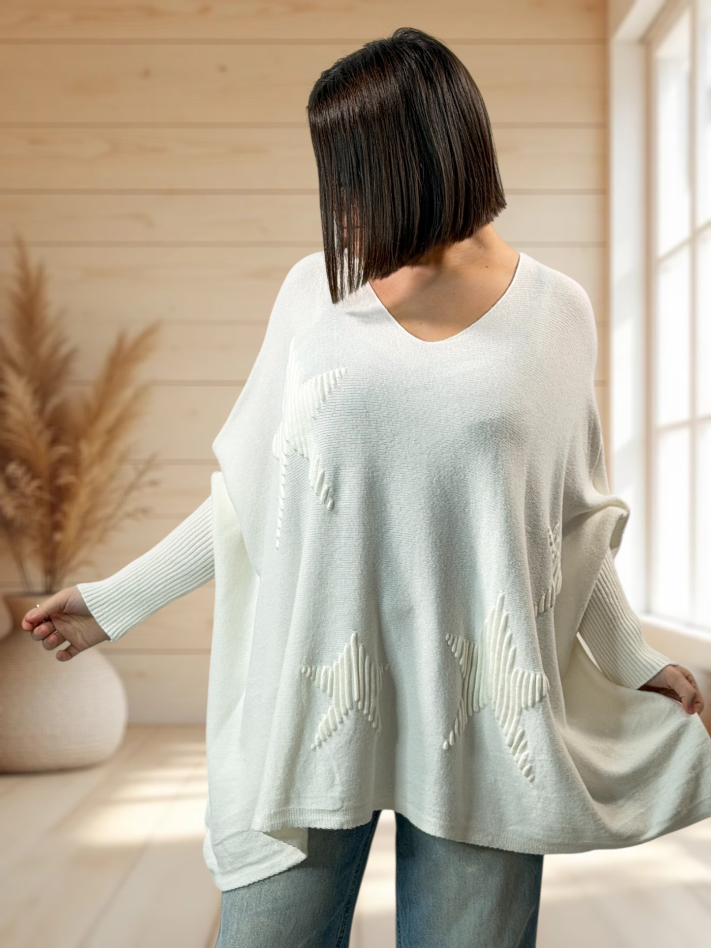 ZAZA - PULL OVERSIZE BLANC CASSE MOTIF ETOILE JUSQU'A LA TAILLE 56