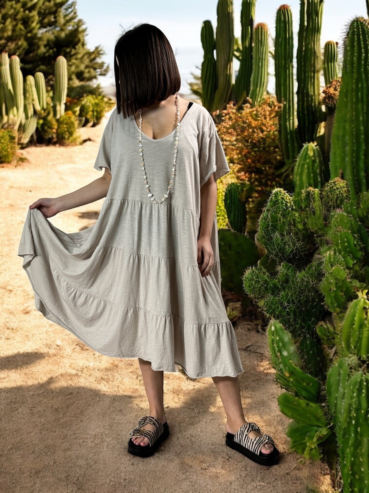 ELSA - ROBE BEIGE OVERSIZE JUSQU'A LA TAILLE 56