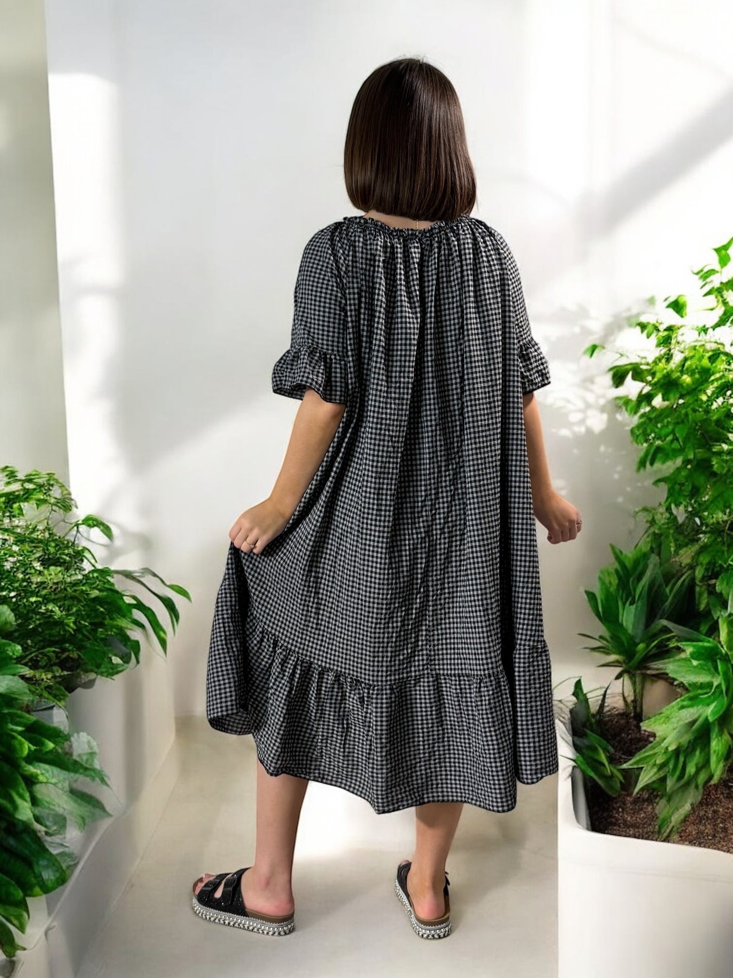 CAROLINE - ROBE VICHY NOIRE JUSQU'A LA TAILLE 54