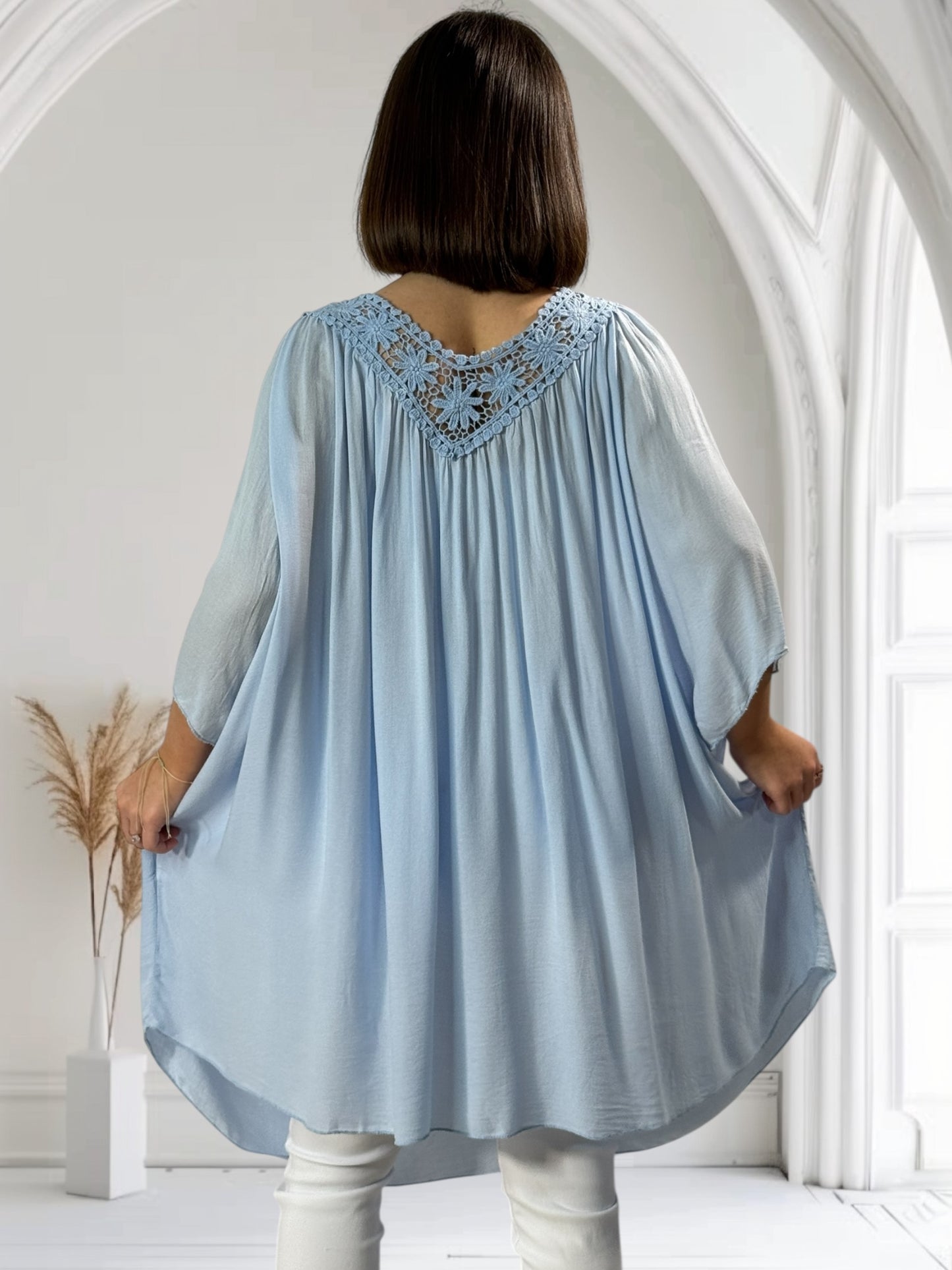 LOLITA - TUNIQUE OVERSIZE BLEU CIEL JUSQU'A LA TAILLE 58
