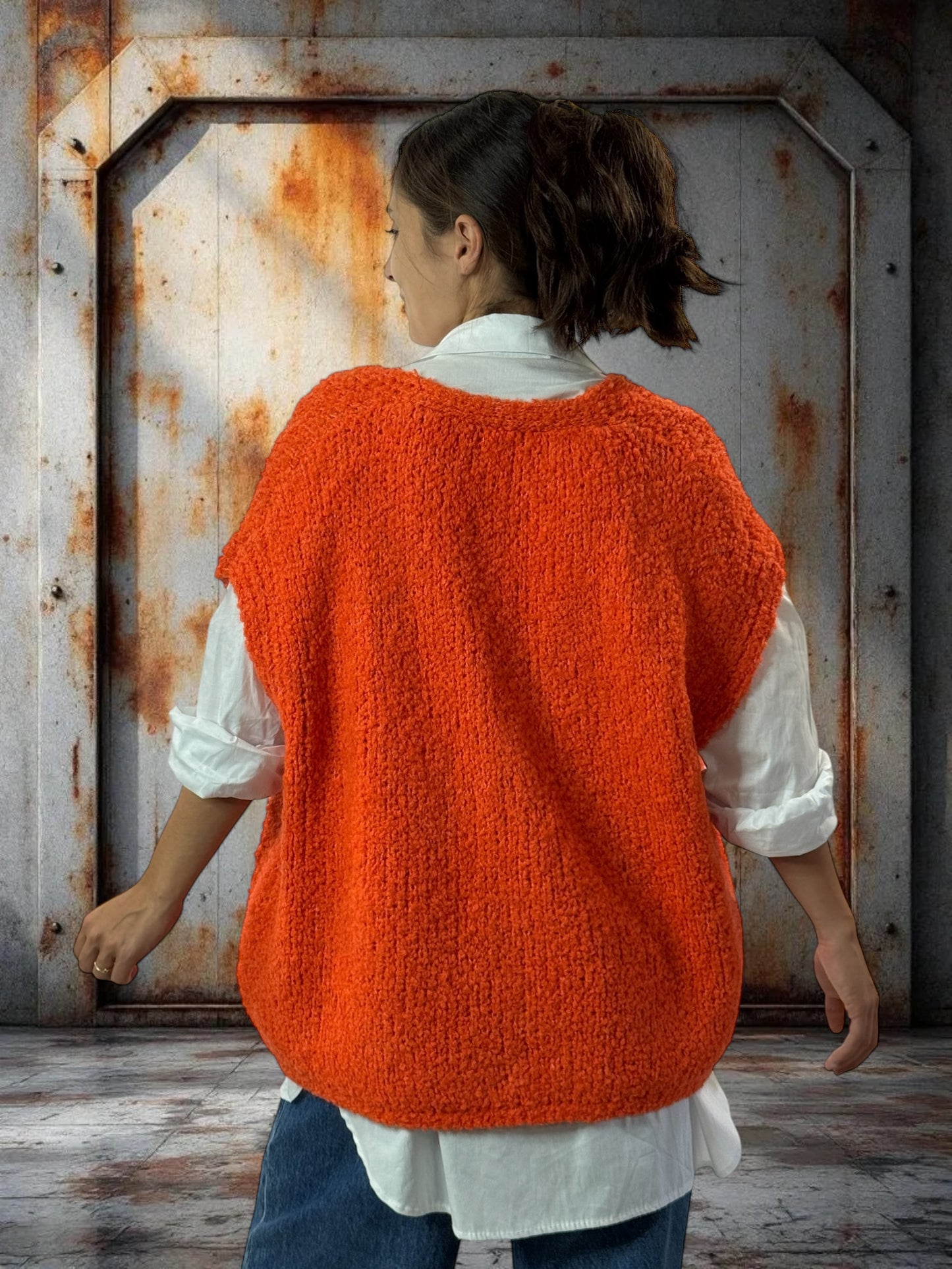 NICO - GILET ORANGE SANS MANCHES 2 POCHES JUSQU'A LA TAILLE 56