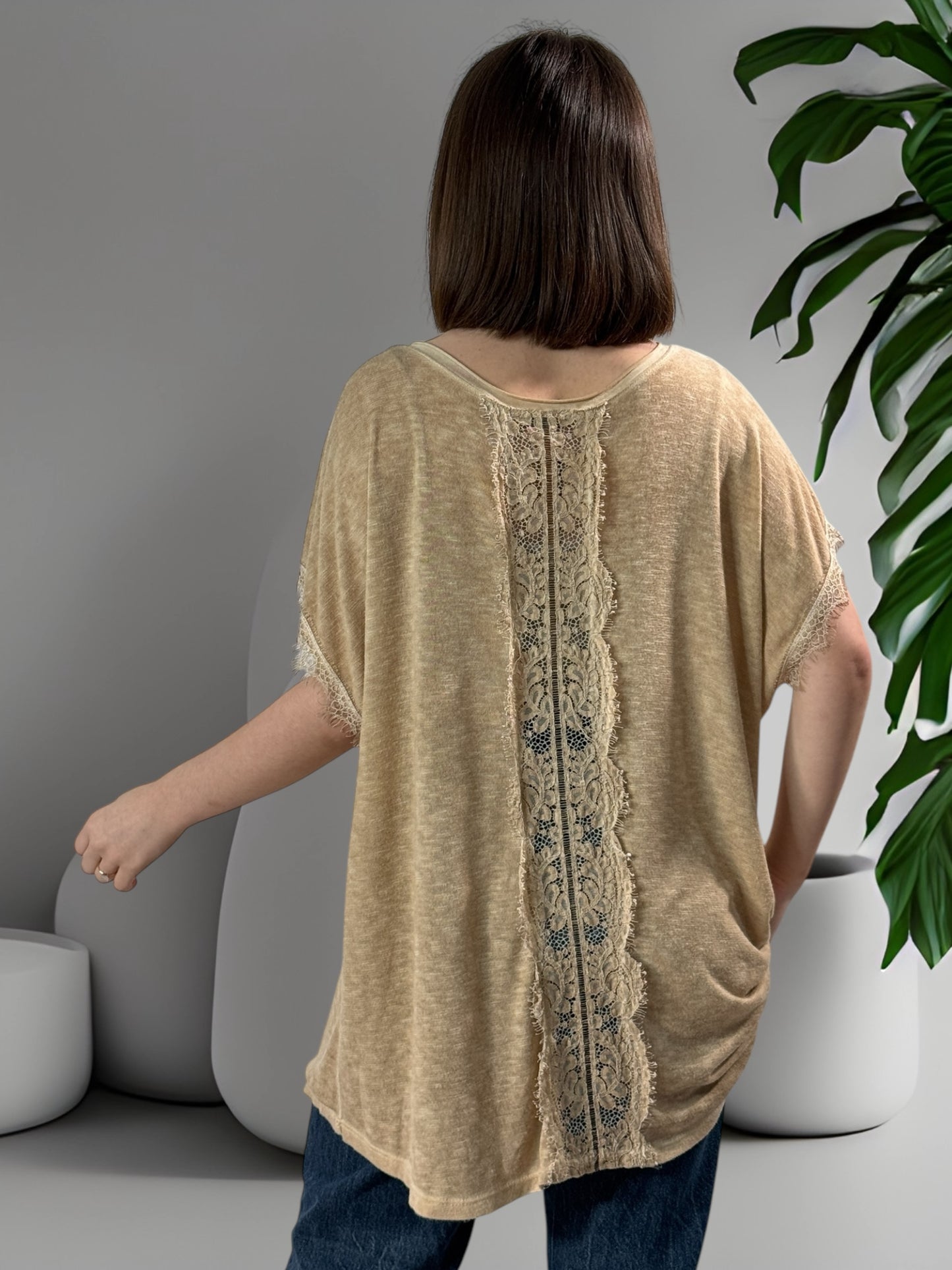 DORIS - TOP CAMEL DOS EN DENTELLE TAILLE 42/44 A 50/52