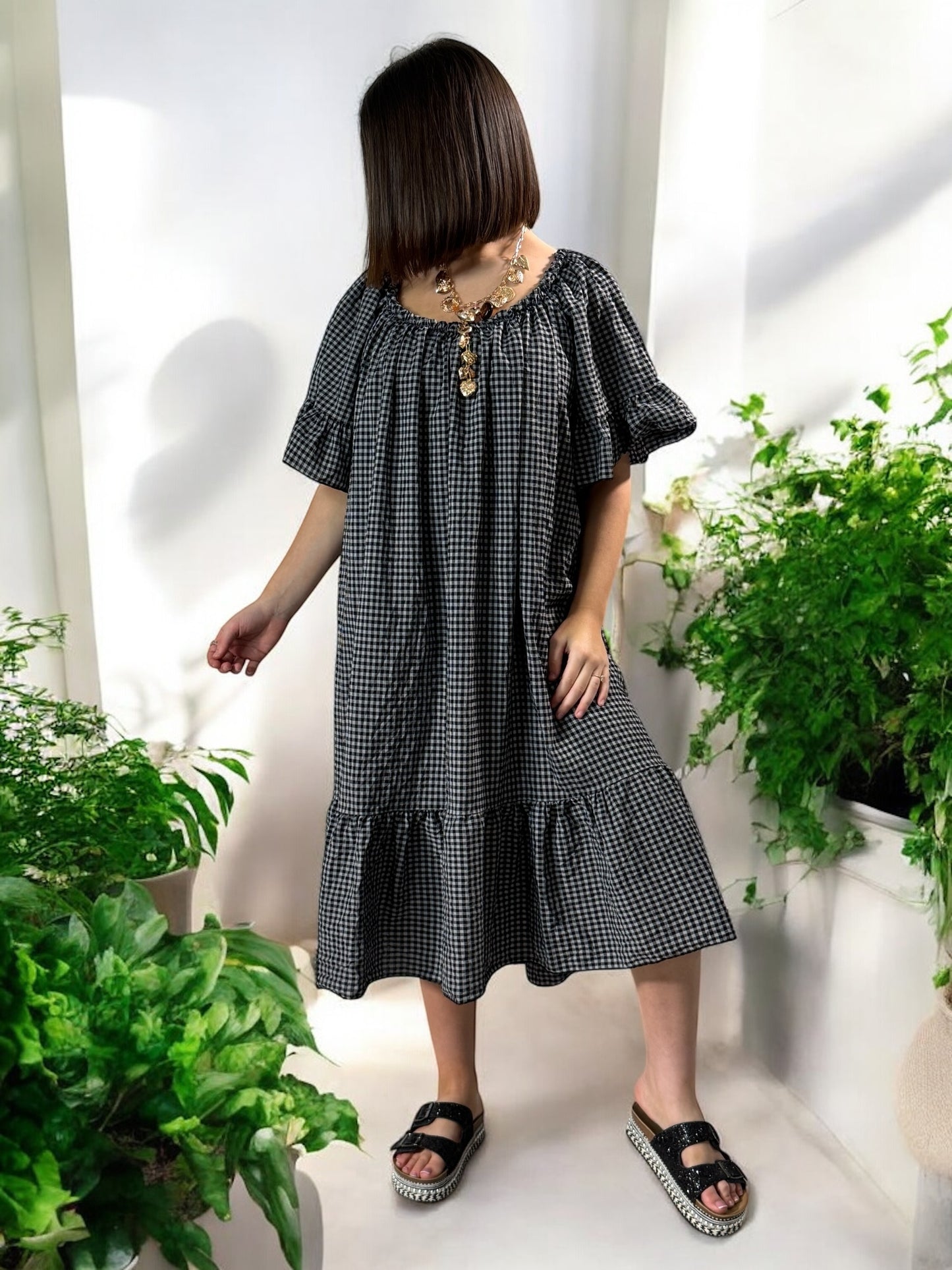 CAROLINE - ROBE VICHY NOIRE JUSQU'A LA TAILLE 54