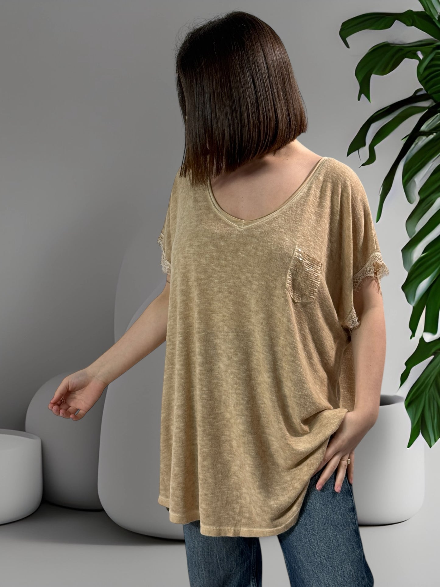 DORIS - TOP CAMEL DOS EN DENTELLE TAILLE 42/44 A 50/52