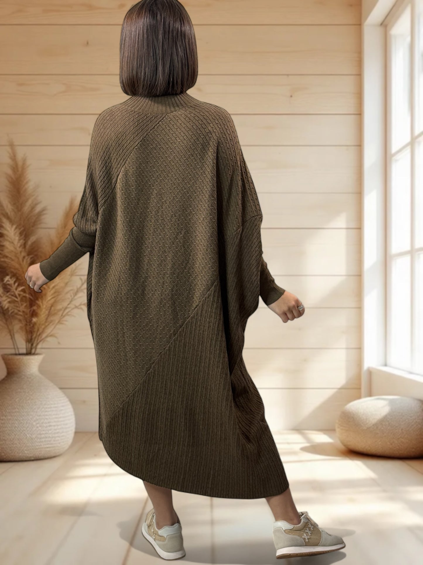 BETTINA - ROBE MARRON OVERSIZE EN MAILLE JUSQU'A LA TAILLE 56