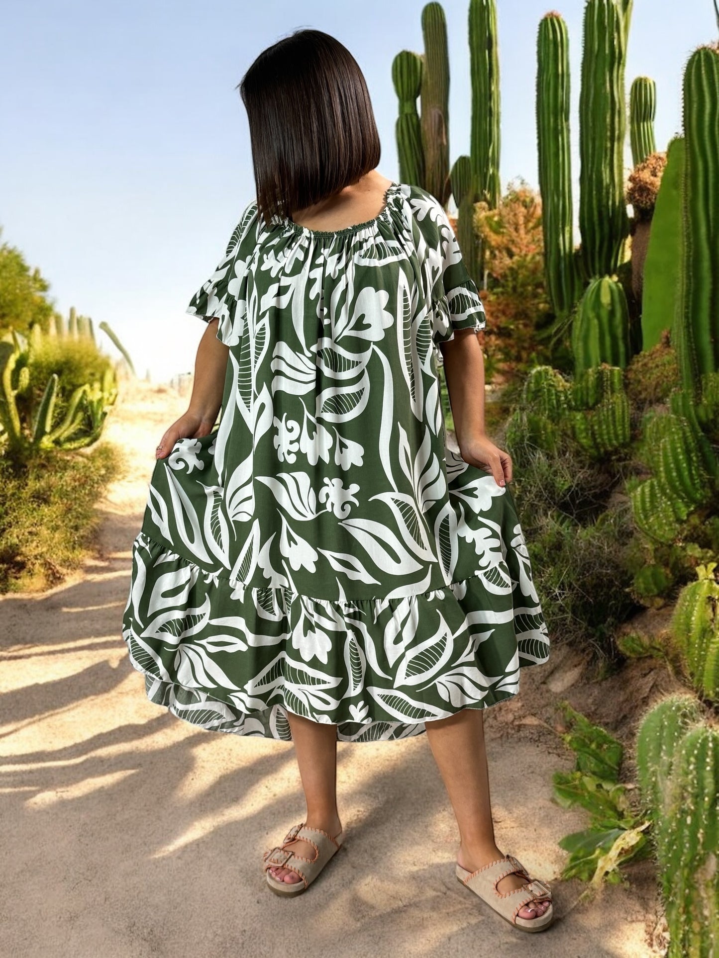 BANDOL - ROBE OVERSIZE KAKI A MOTIF JUSQU'A LA TAILLE 56