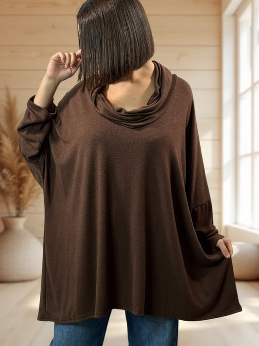 ABIGAIL - PULL OVERSIZE MARRON EN MAILLE FLUIDE JUSQU'A LA TAILLE 56