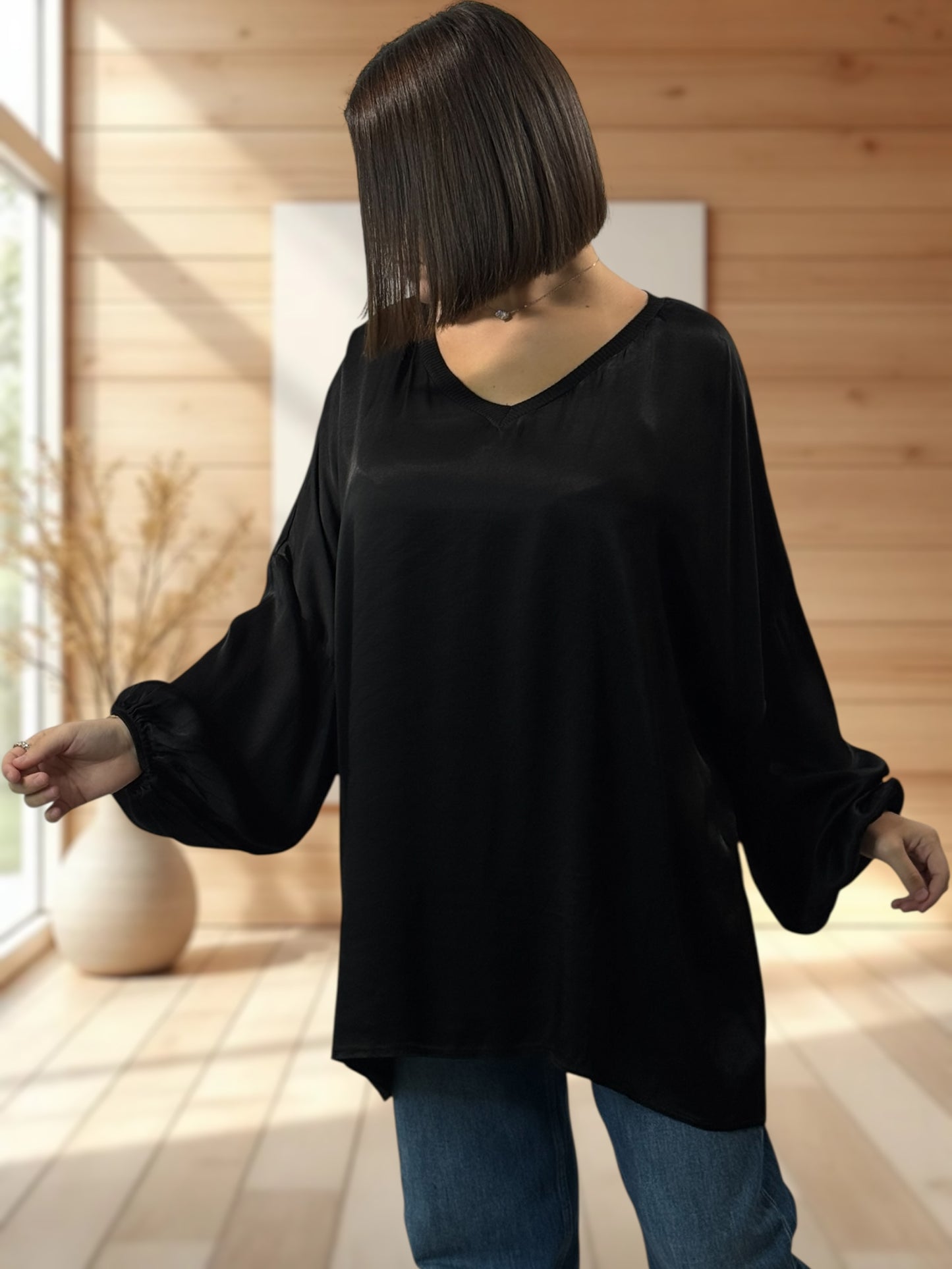 BARBARA - TUNIQUE NOIRE OVERSIZE ASPECT SOIE JUSQU'A LA TAILLE 52